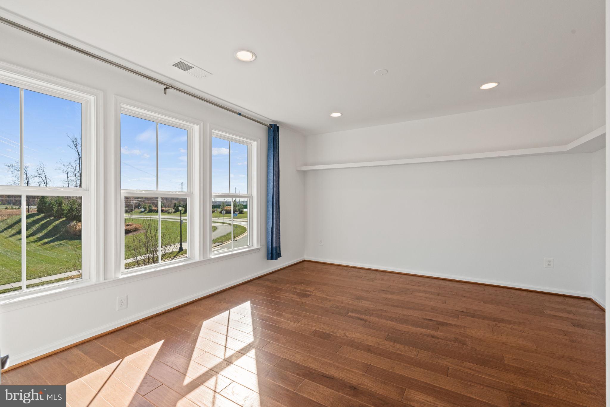 BRAMBLETON - Residential