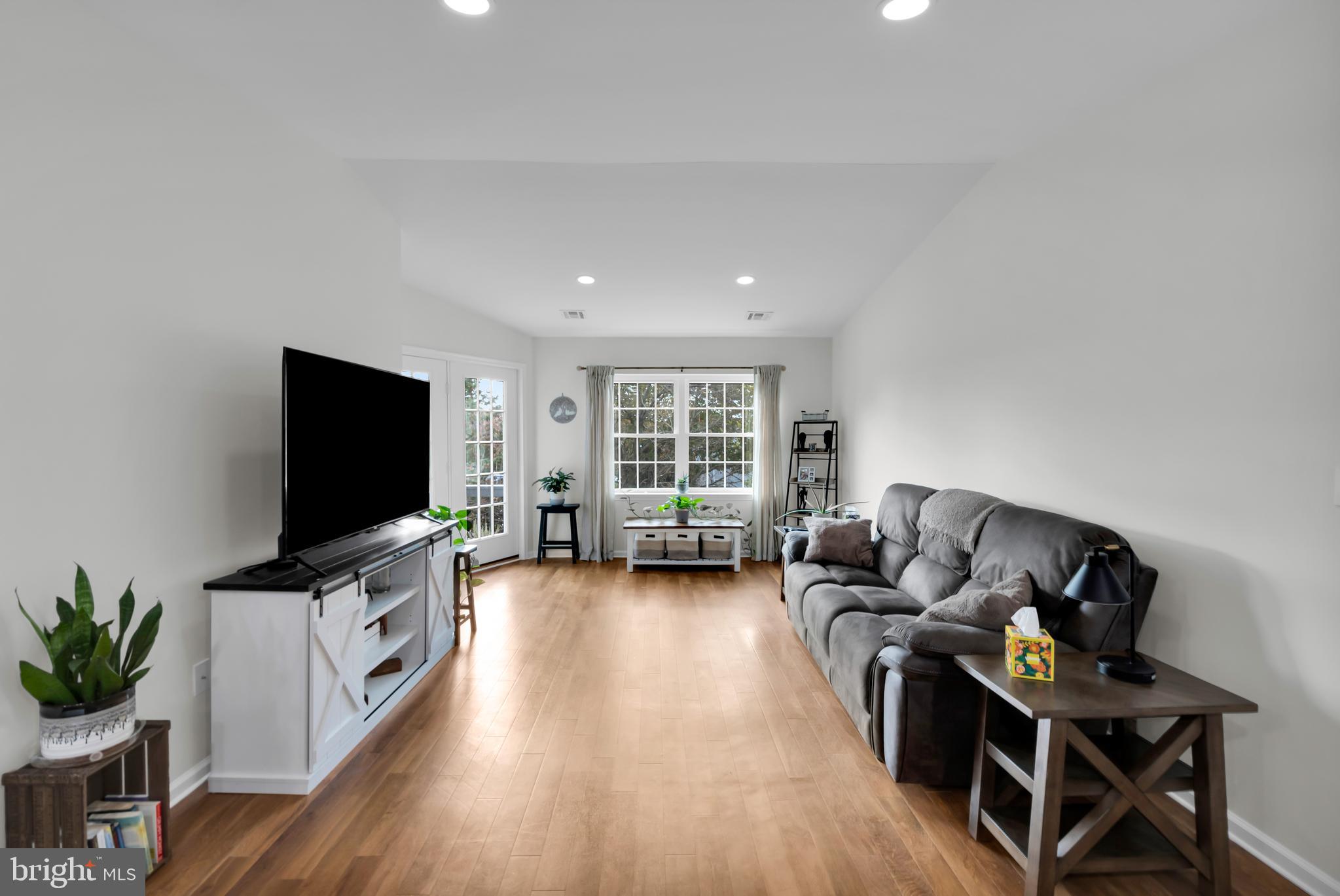 SOUTHLAND CONDOMINIU - Residential