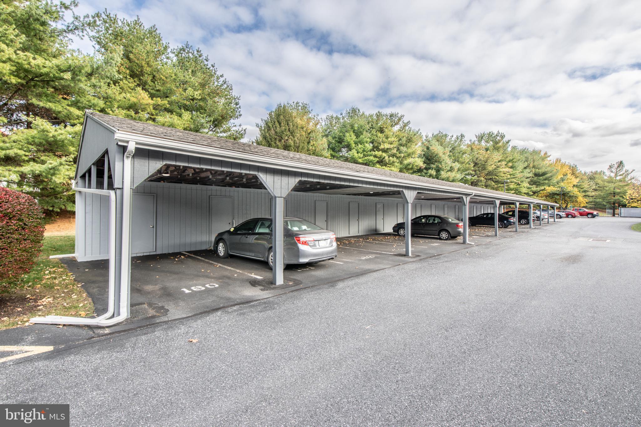 SOUTHLAND CONDOMINIU - Residential