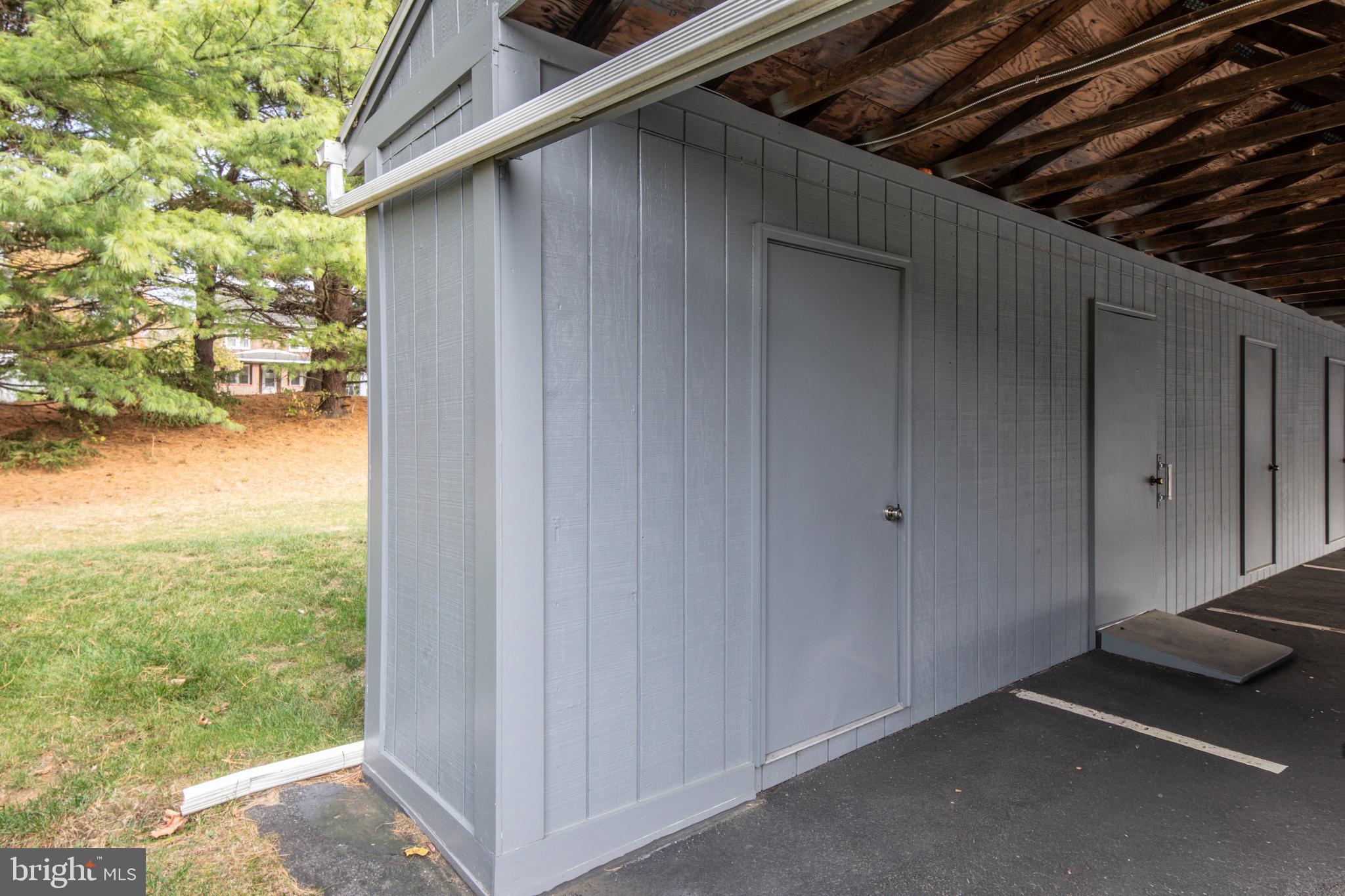 SOUTHLAND CONDOMINIU - Residential