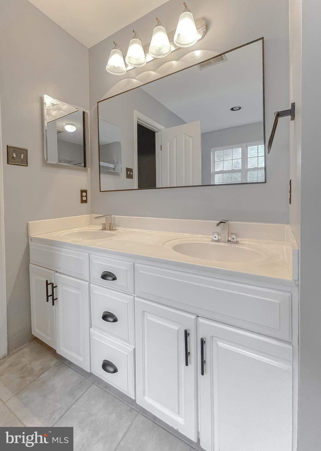 KINGSVIEW SUB - Residential