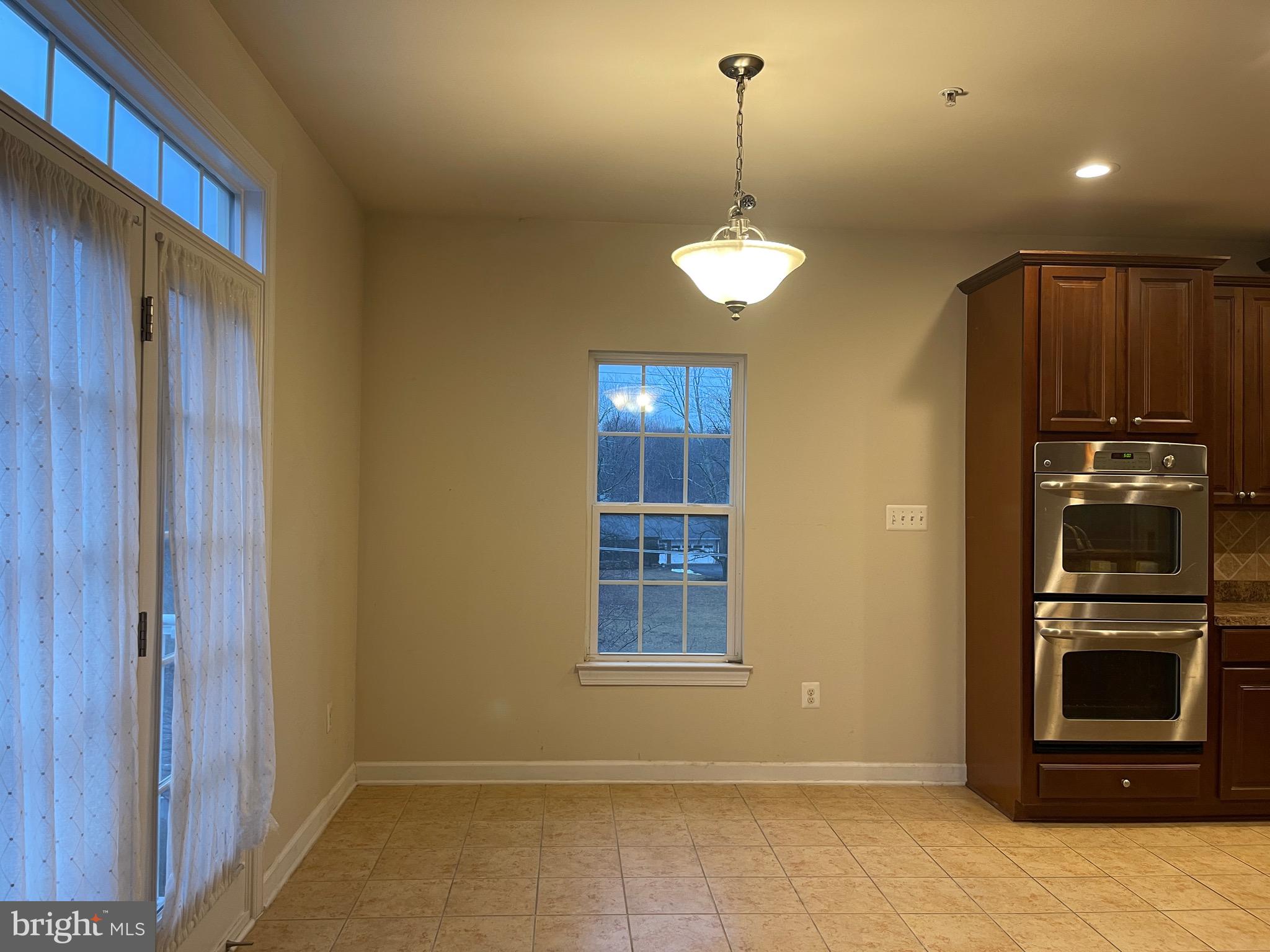 VILLAGES OF URBANA - Residential Lease