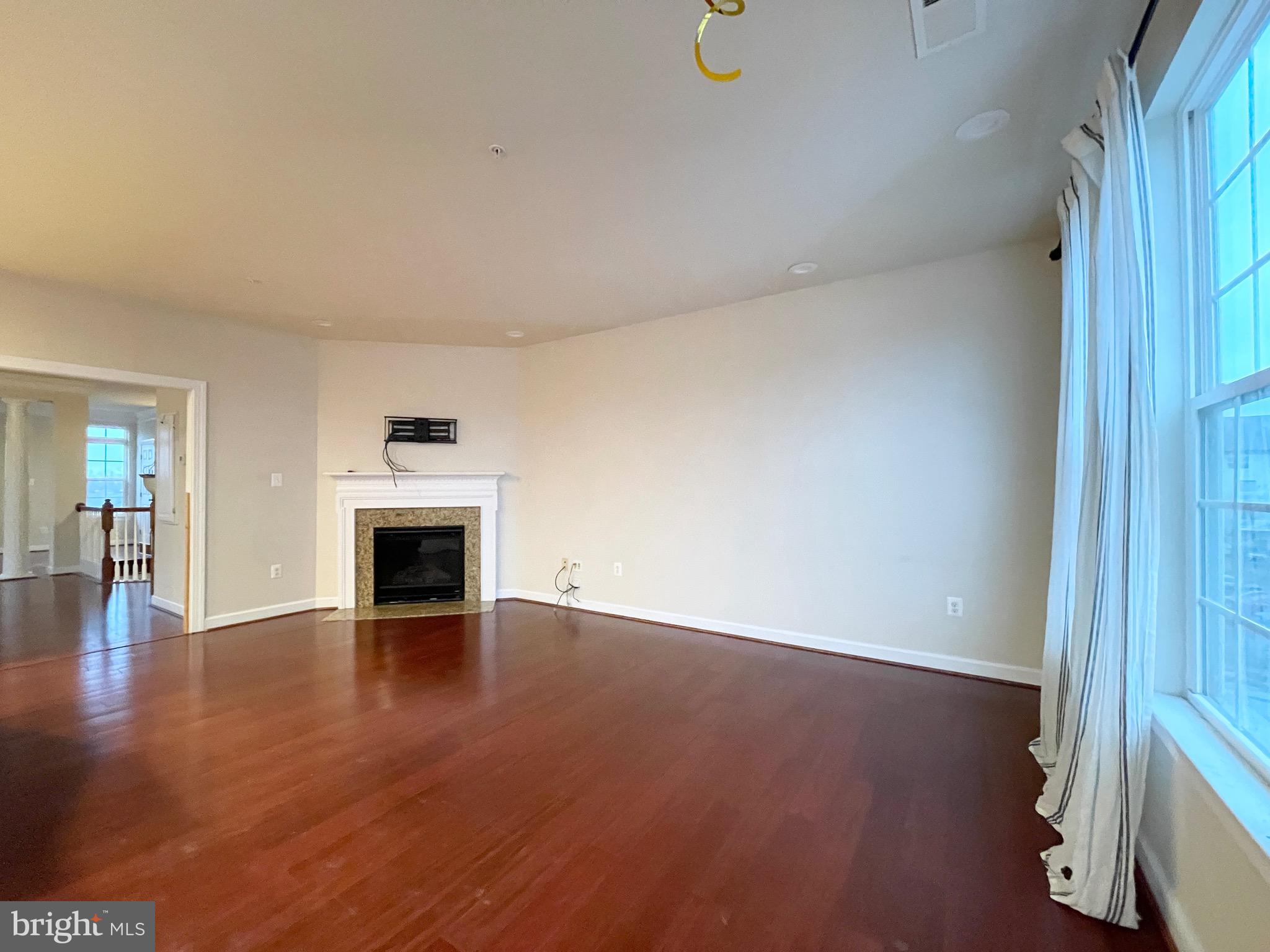 VILLAGES OF URBANA - Residential Lease