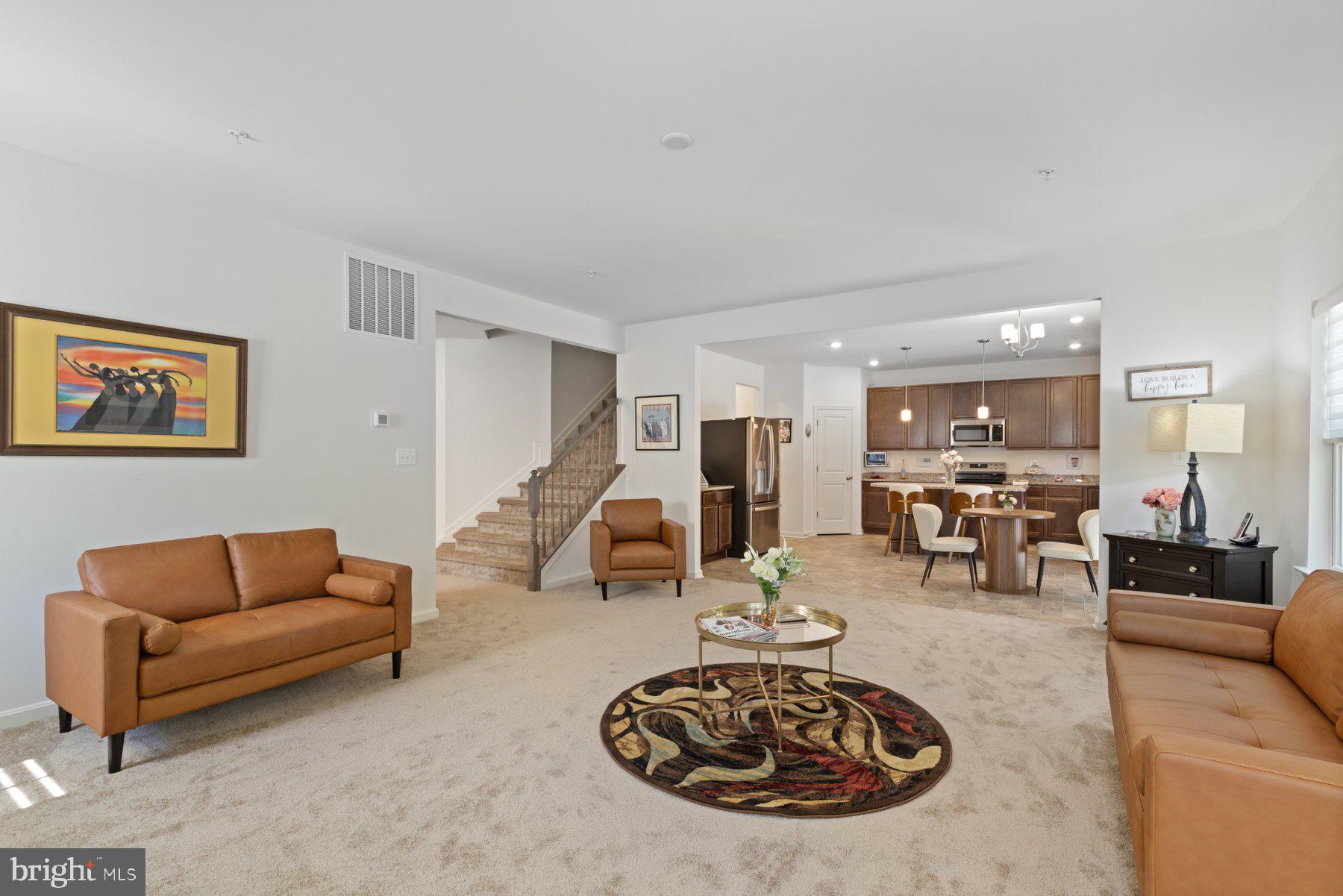 MONTGOMERY OAKS - Residential