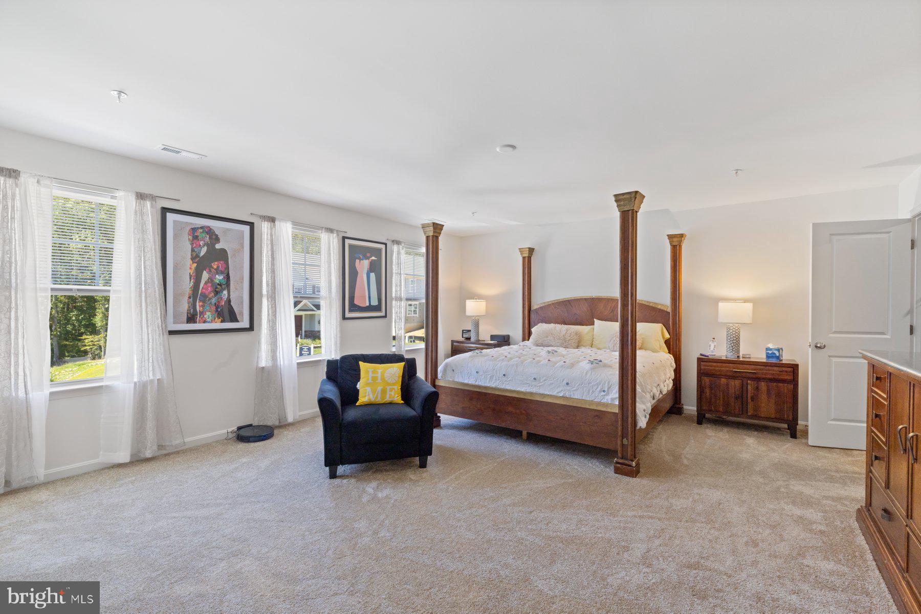 MONTGOMERY OAKS - Residential