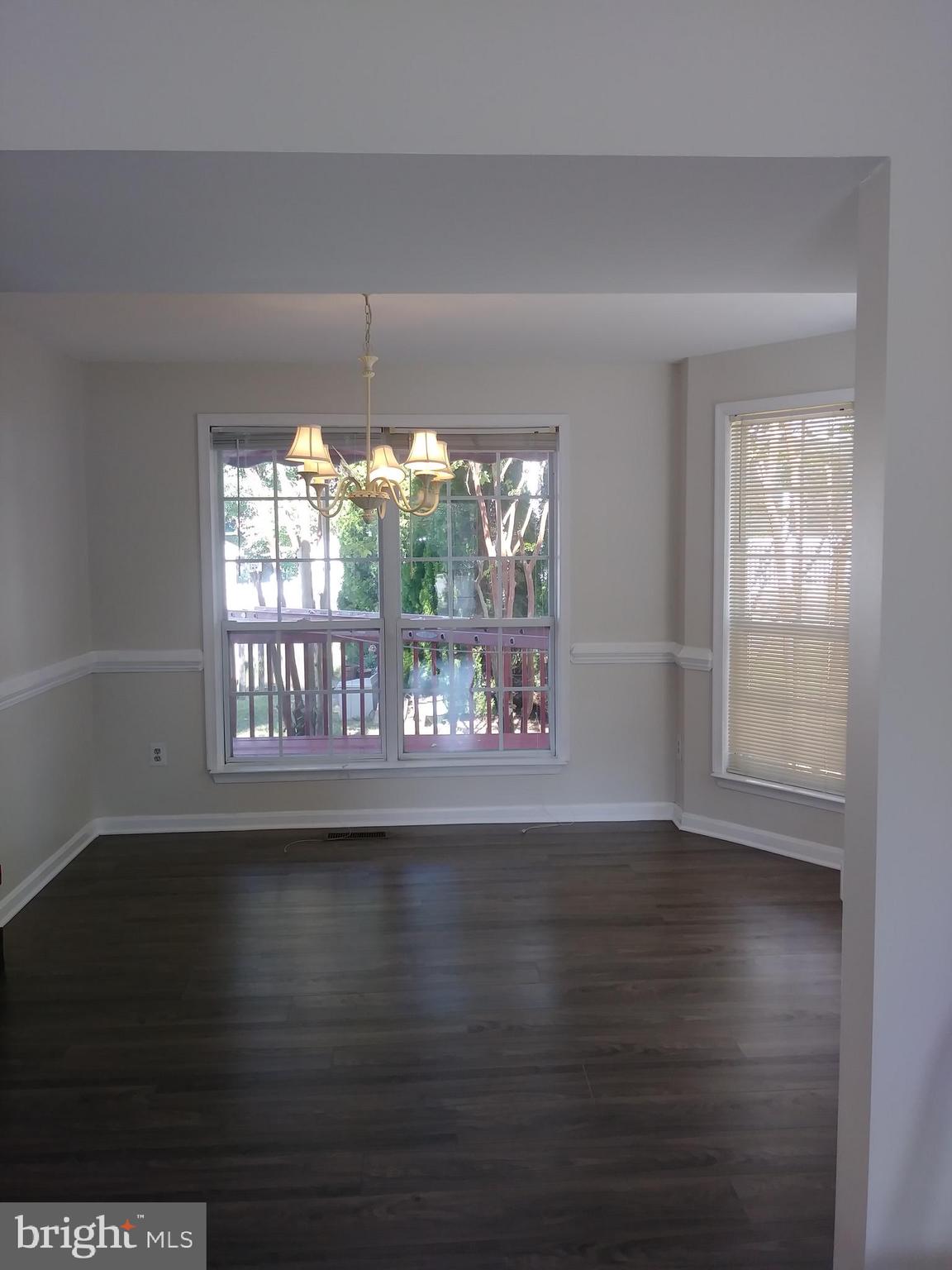 SEVEN OAKS - Residential