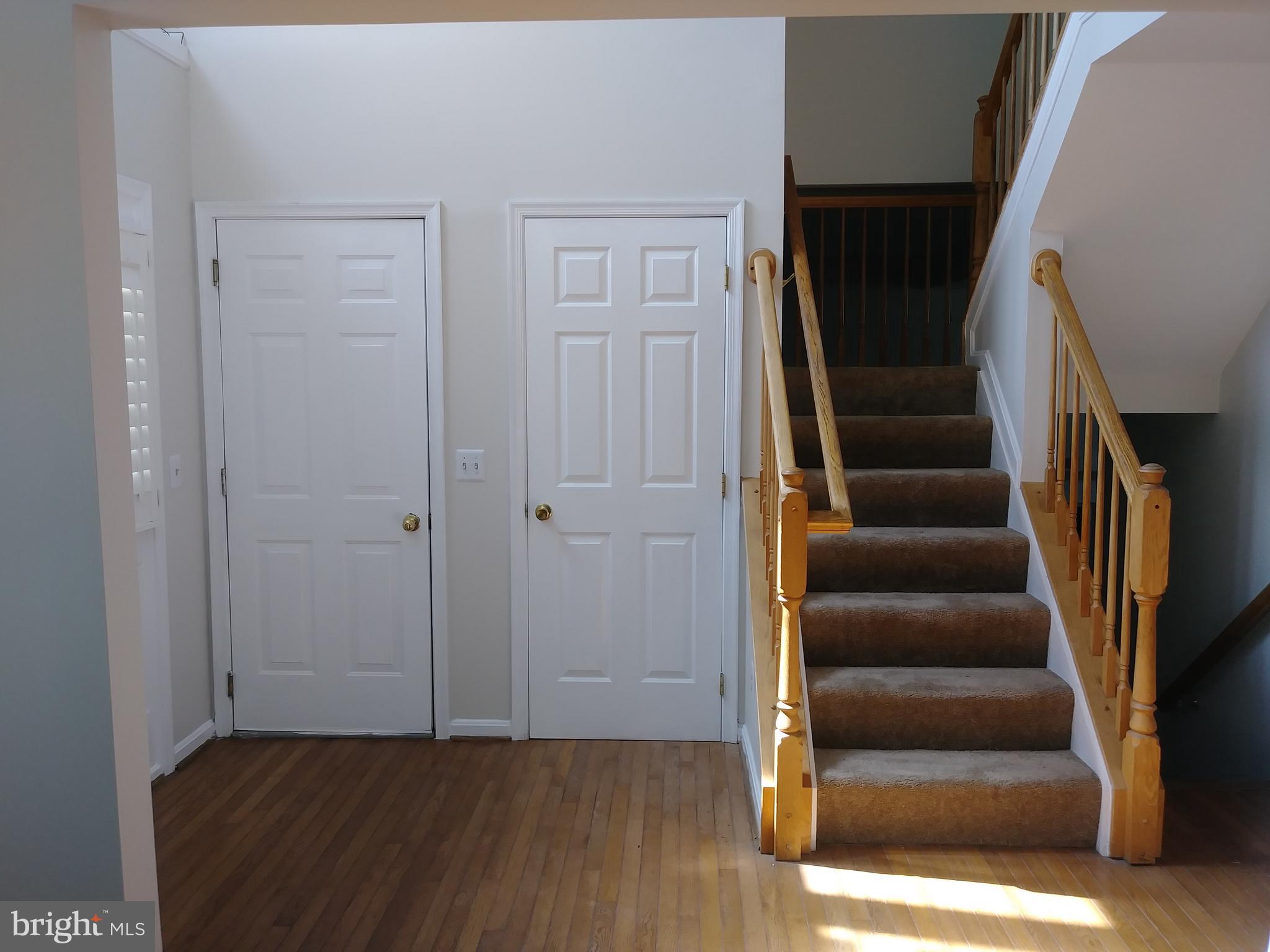 SEVEN OAKS - Residential