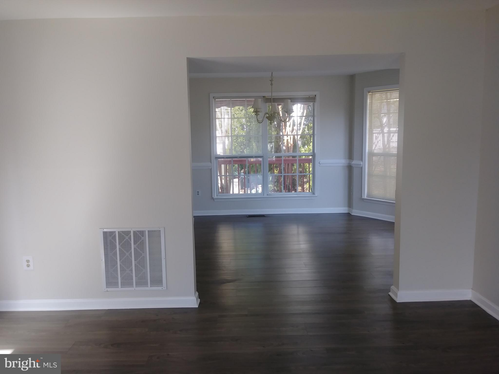 SEVEN OAKS - Residential