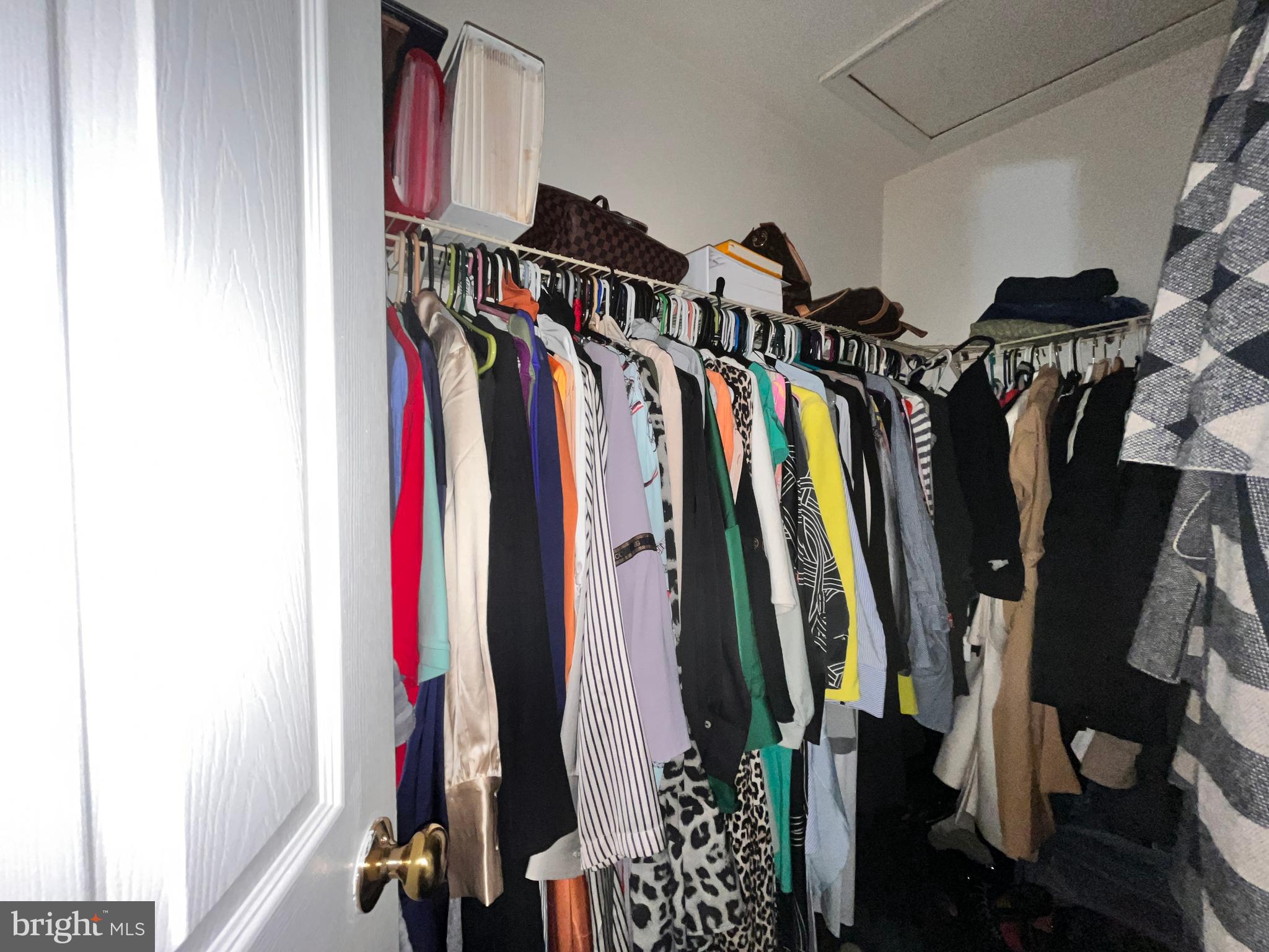 SETON SQUARE - Residential