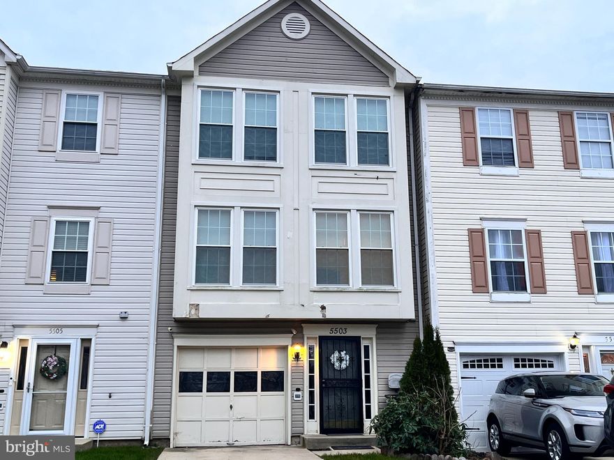 Motivated Seller! Ah, a spacious interior unit with potential! This 3 bedroom - 2.5 bathroom home offers newer windows and  plenty of flexibility for design possibilities. The awesome bonus room and fenced in yard can be the main attraction when entertaining (hint: theater room and grill). The sunken living room and dining space offers square footage that will make you envision how your awesome furniture will be perfectly placed. Heading up to the bedroom area, you will notice the high ceilings, ample amount of closet space, and the massive soaking tub in the master suite. This property will be a great opportunity for someone who is ready to put some TLC and their personal style on a place to call home.  As-Is condition - Estate Listing.