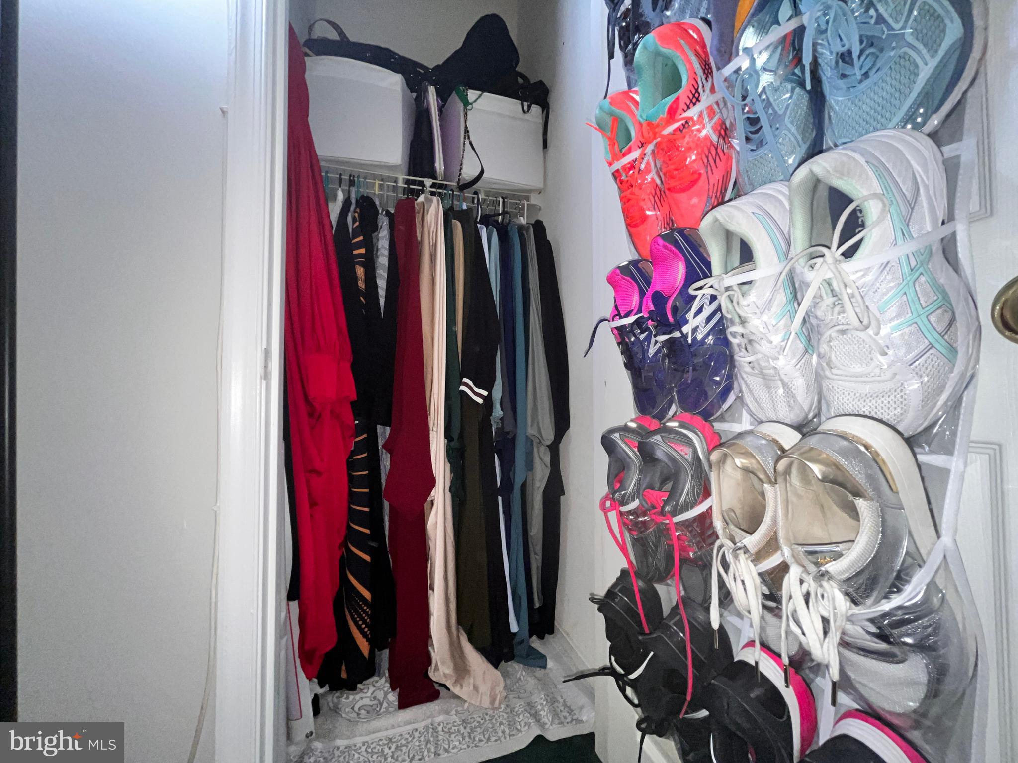 SETON SQUARE - Residential