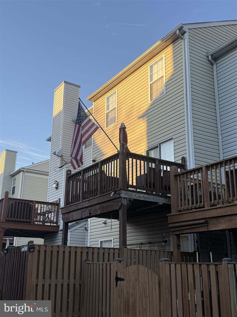 WELLFLEET MEWS - Residential