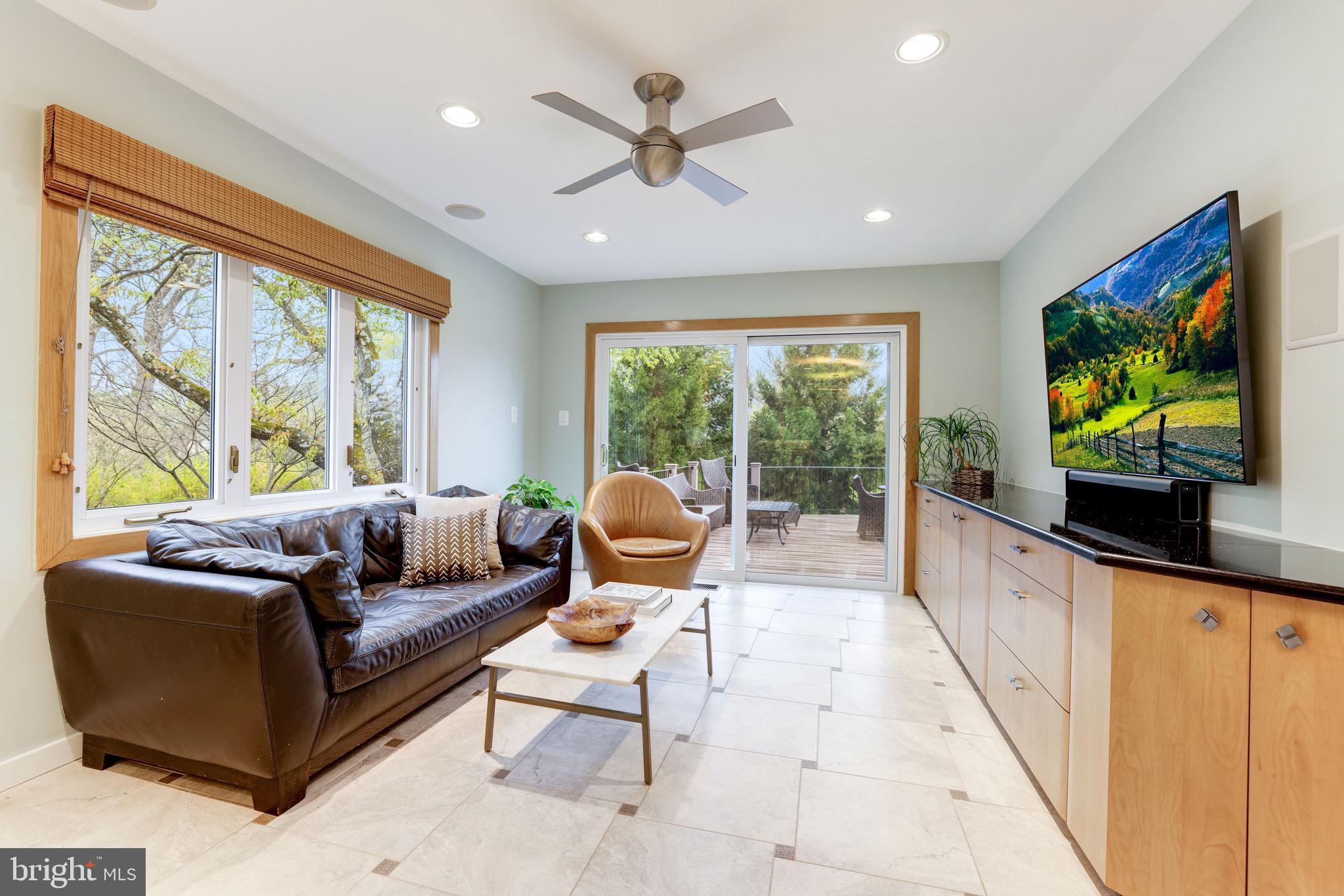 LEIGH MILL COMMONS - Residential