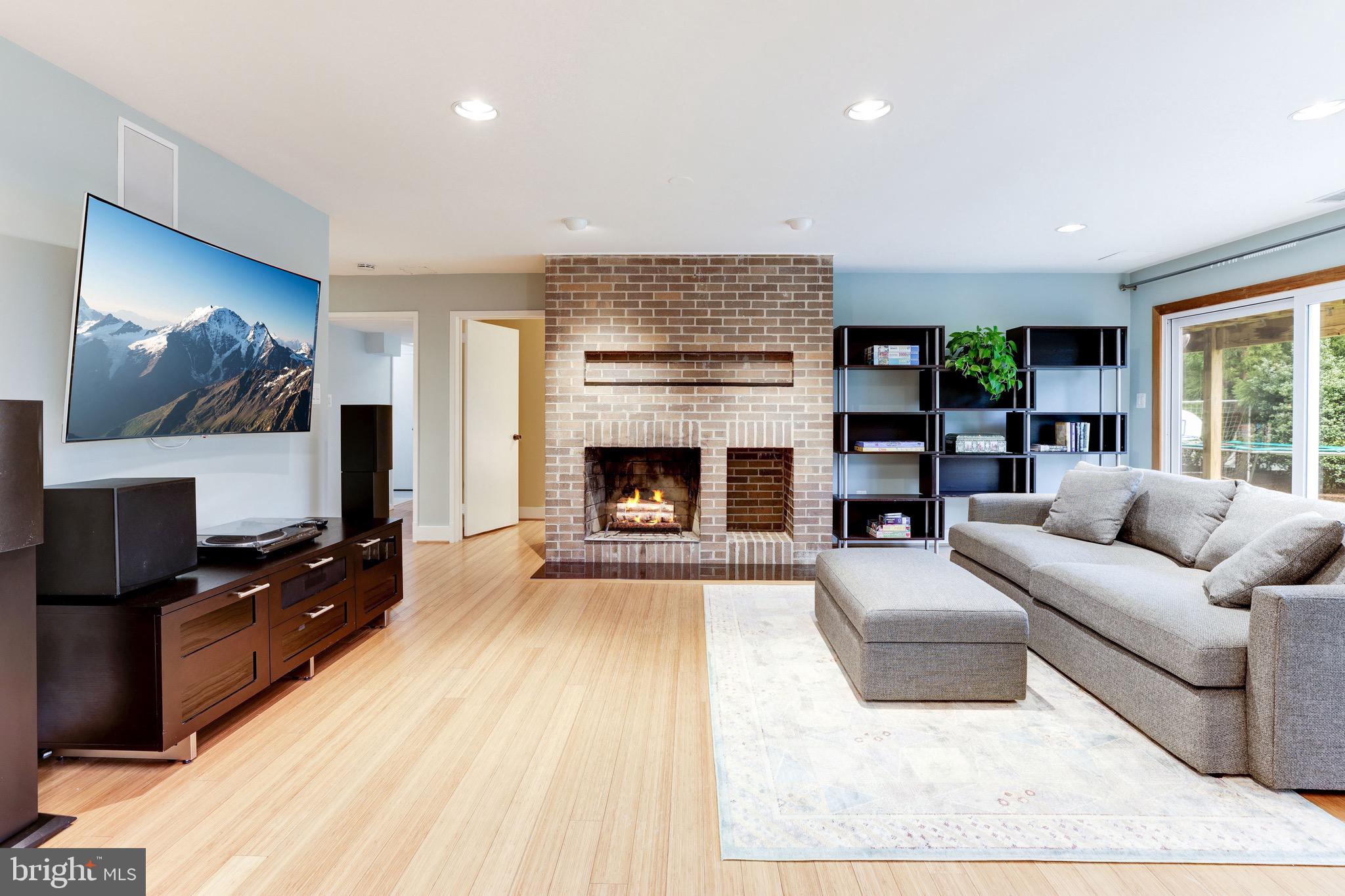 LEIGH MILL COMMONS - Residential