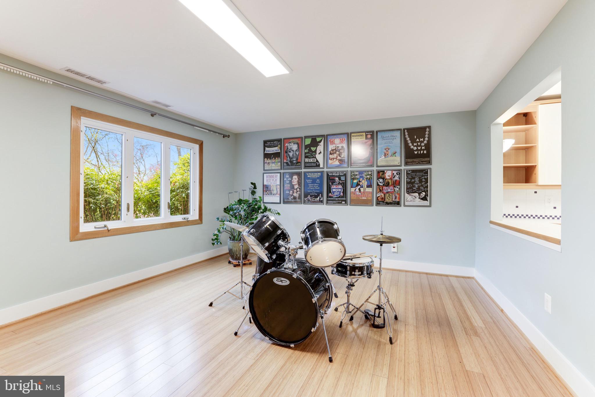 LEIGH MILL COMMONS - Residential