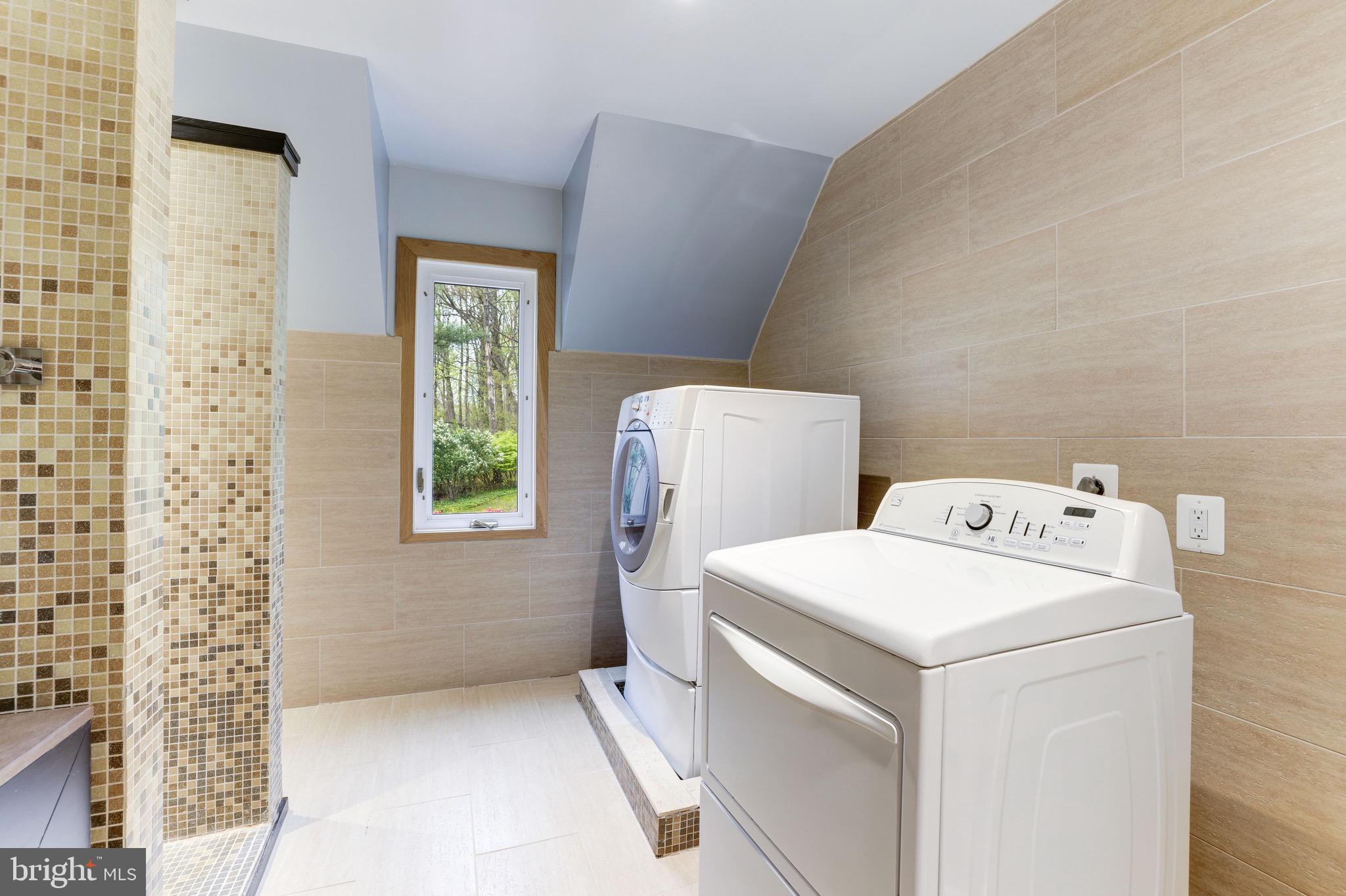 LEIGH MILL COMMONS - Residential