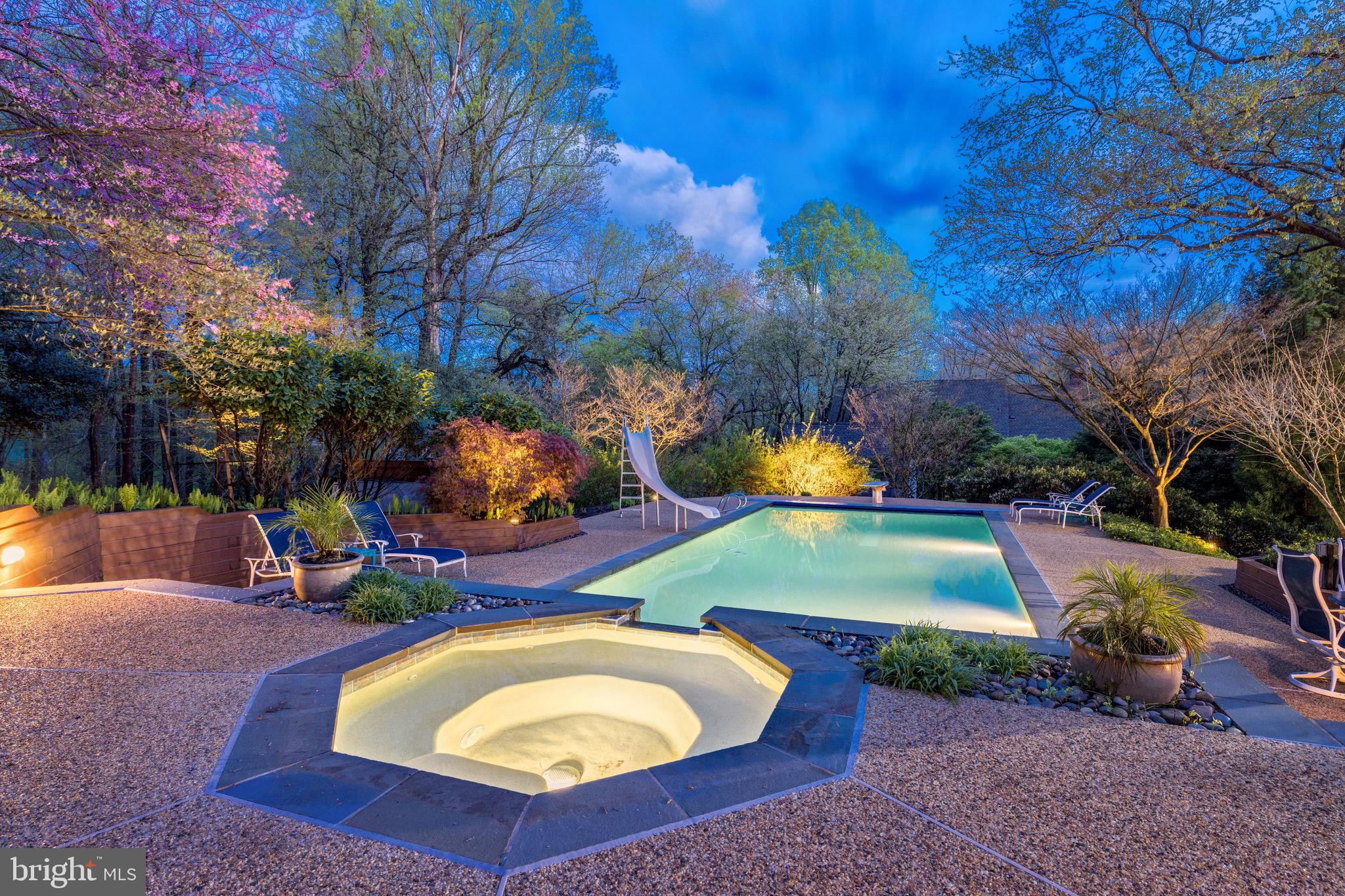 LEIGH MILL COMMONS - Residential