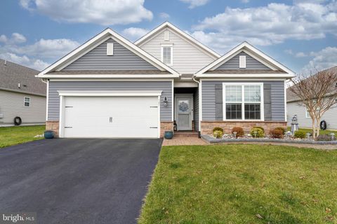 Photo of 127 Raccoon Lane, BARNEGAT, NJ 08005 (MLS # NJOC2039216)