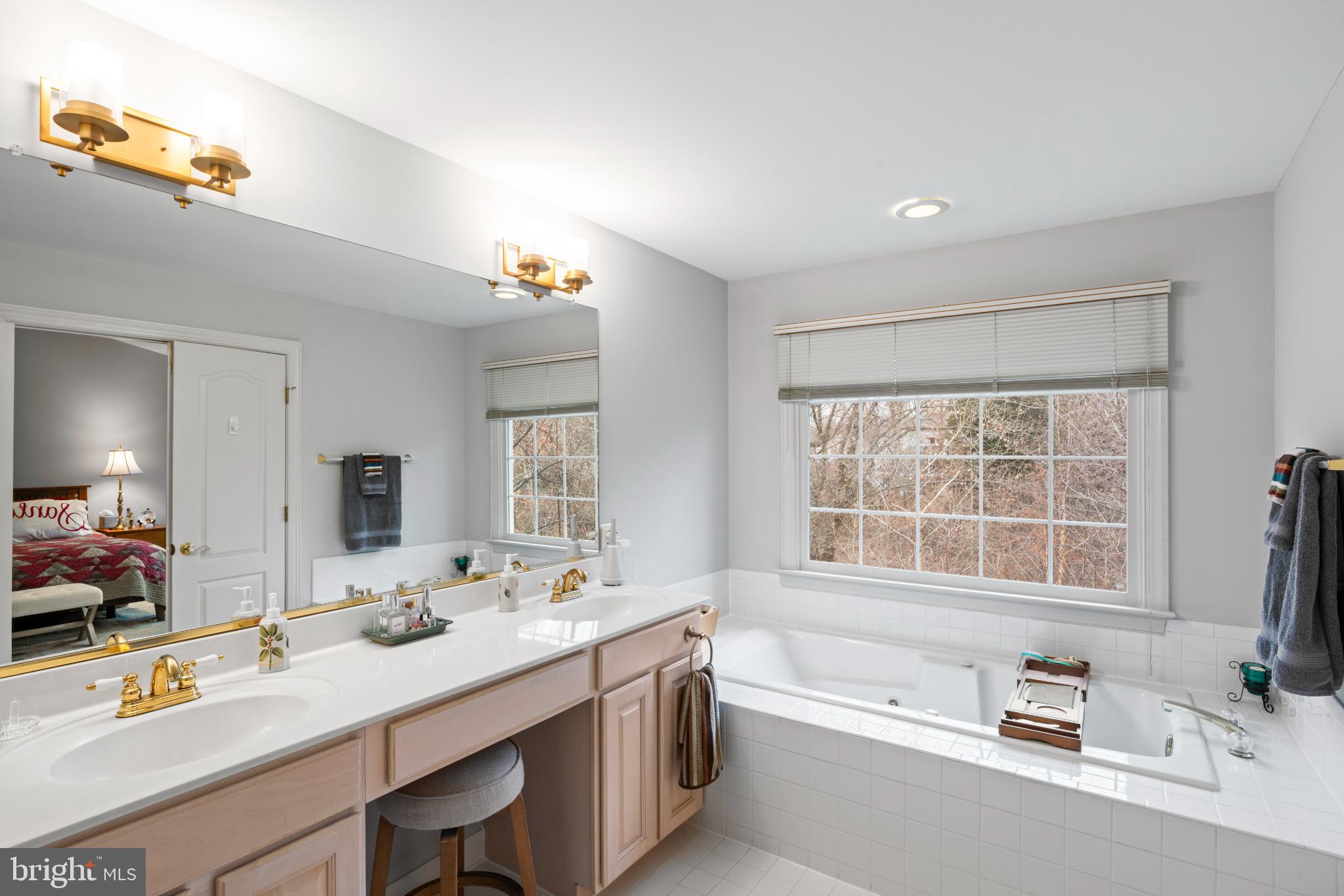 REES ESTATE - Residential Lease