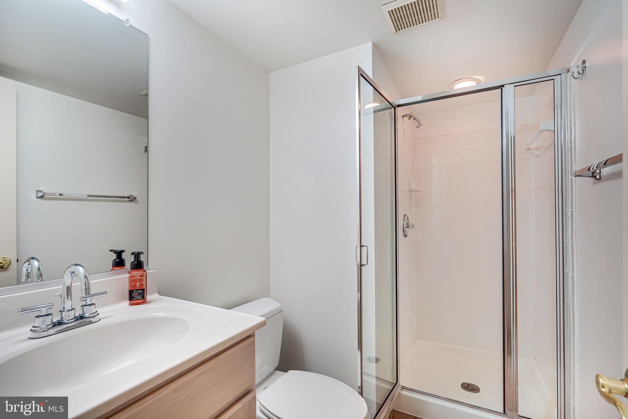 REES ESTATE - Residential Lease