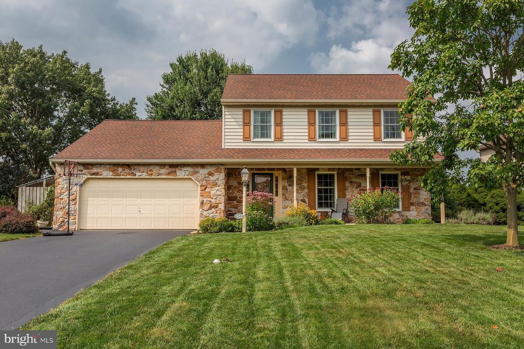 Photo of 922 Pinetree Way, LANCASTER, PA 17601 (MLS # PALA2074464)
