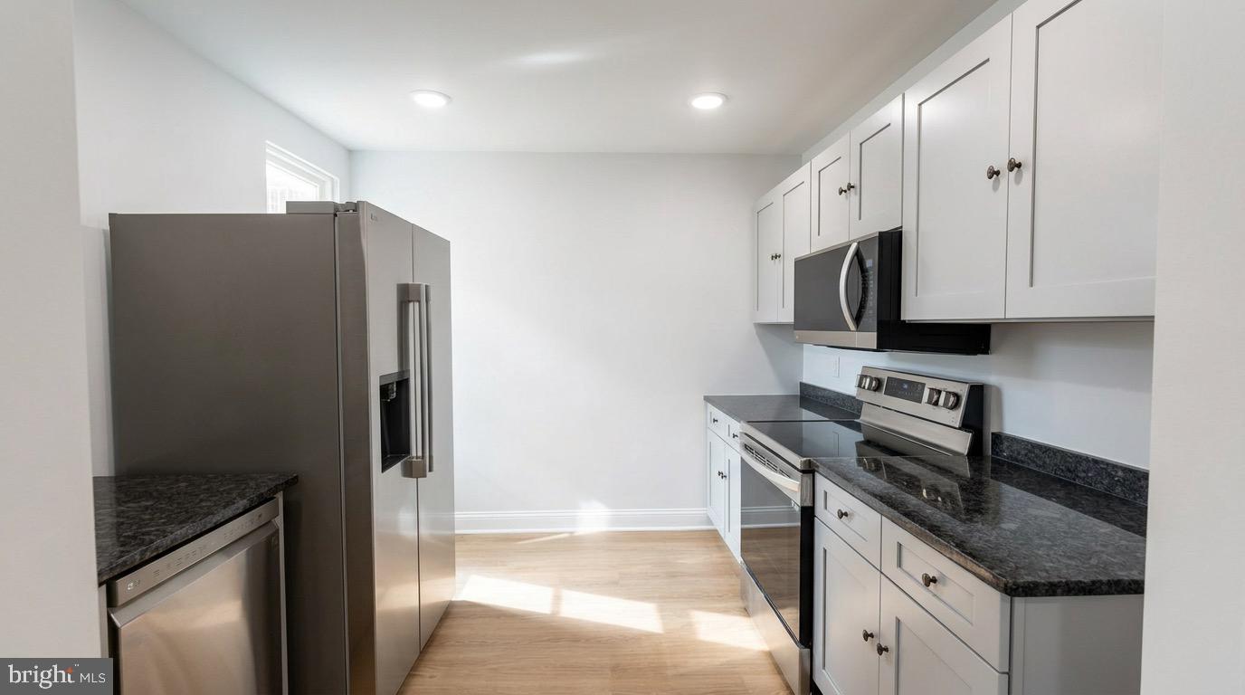 PHILADELPHIA (SOUTHWEST) - Residential
