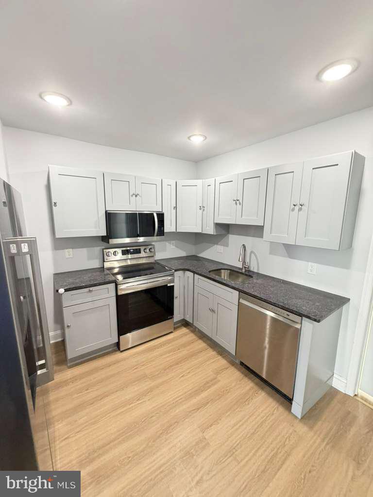 PHILADELPHIA (SOUTHWEST) - Residential
