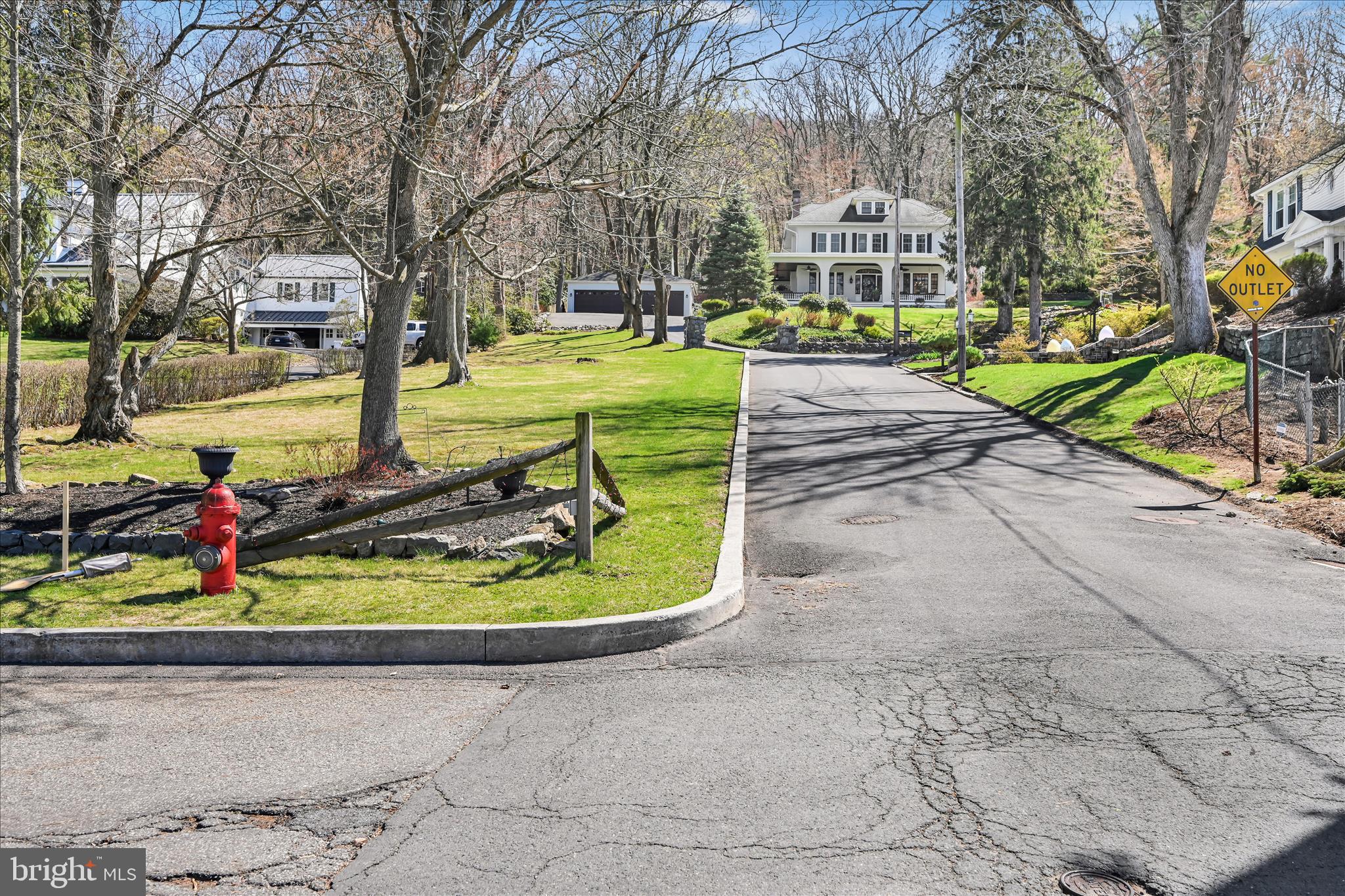 YORKVILLE - Residential