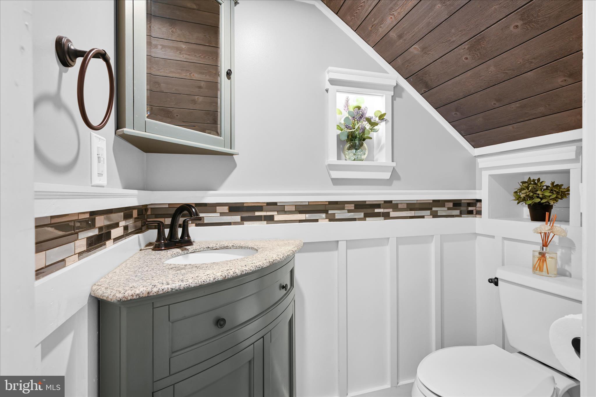 YORKVILLE - Residential