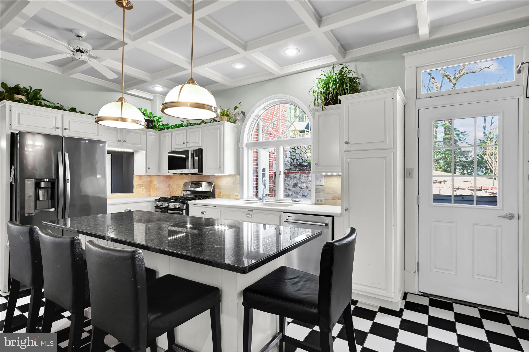 YORKVILLE - Residential