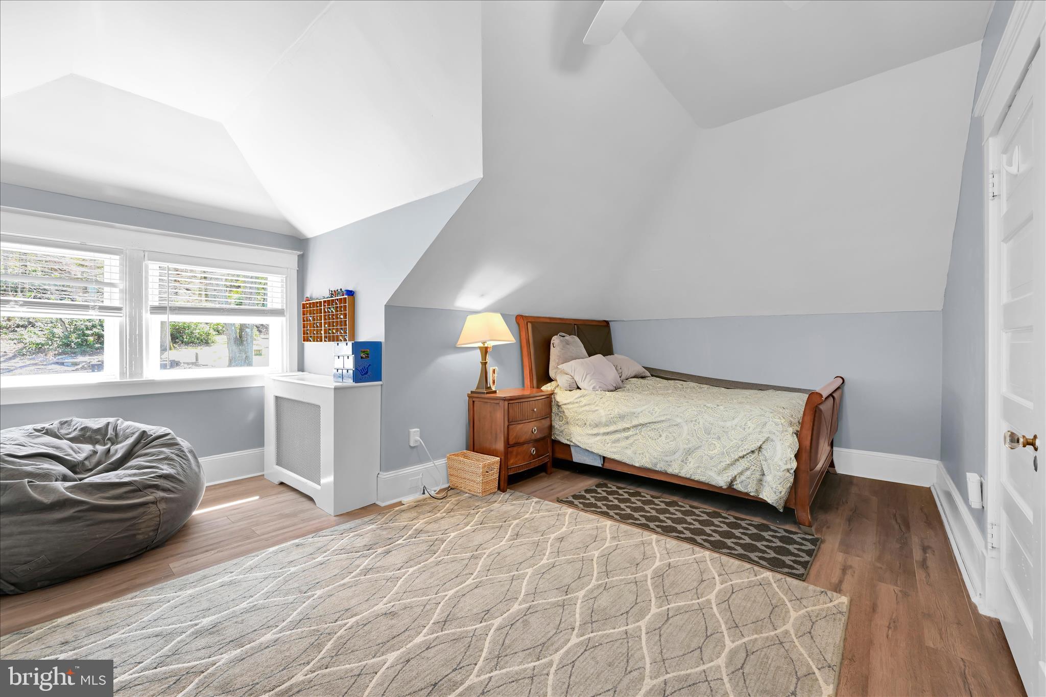 YORKVILLE - Residential