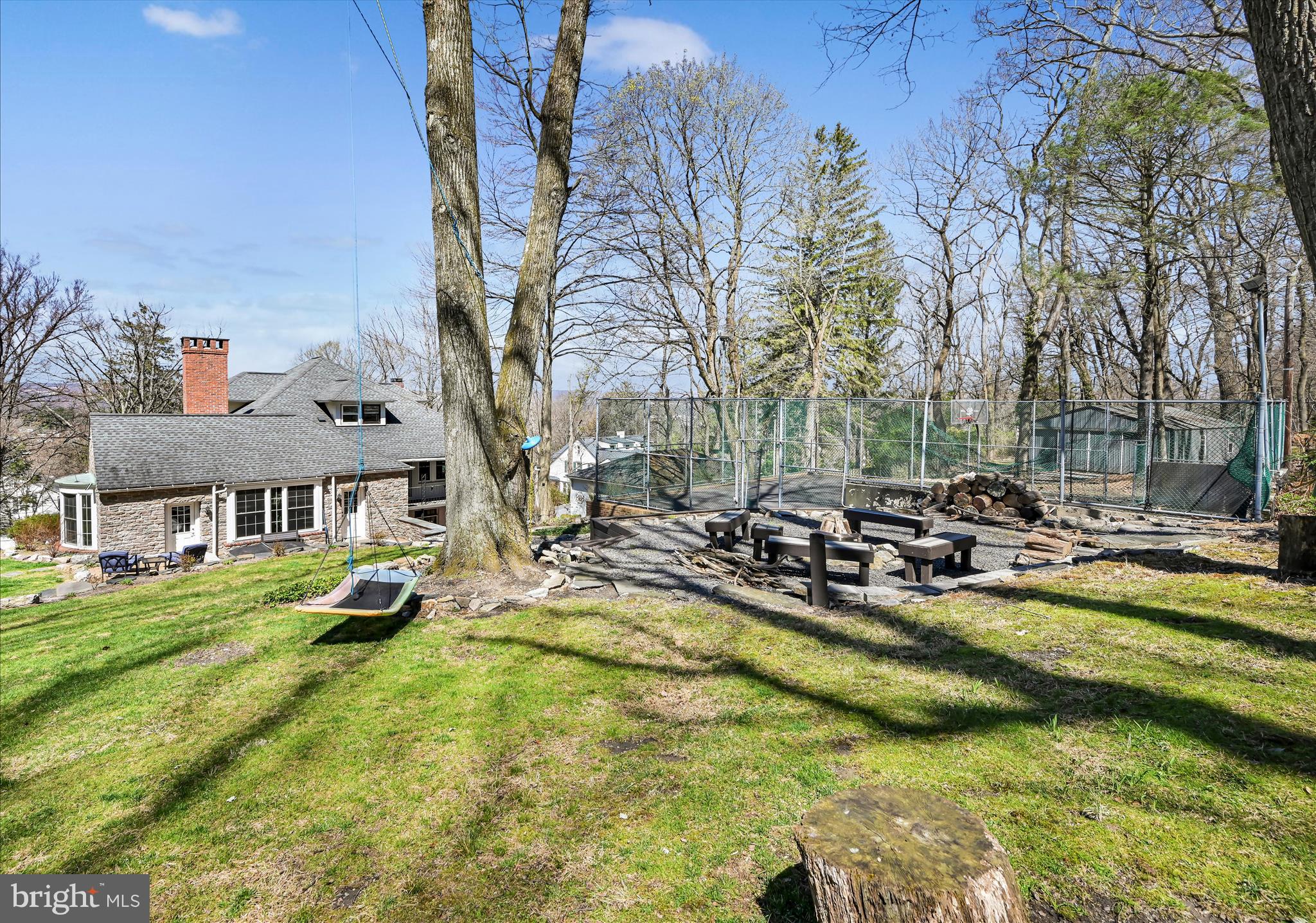 YORKVILLE - Residential