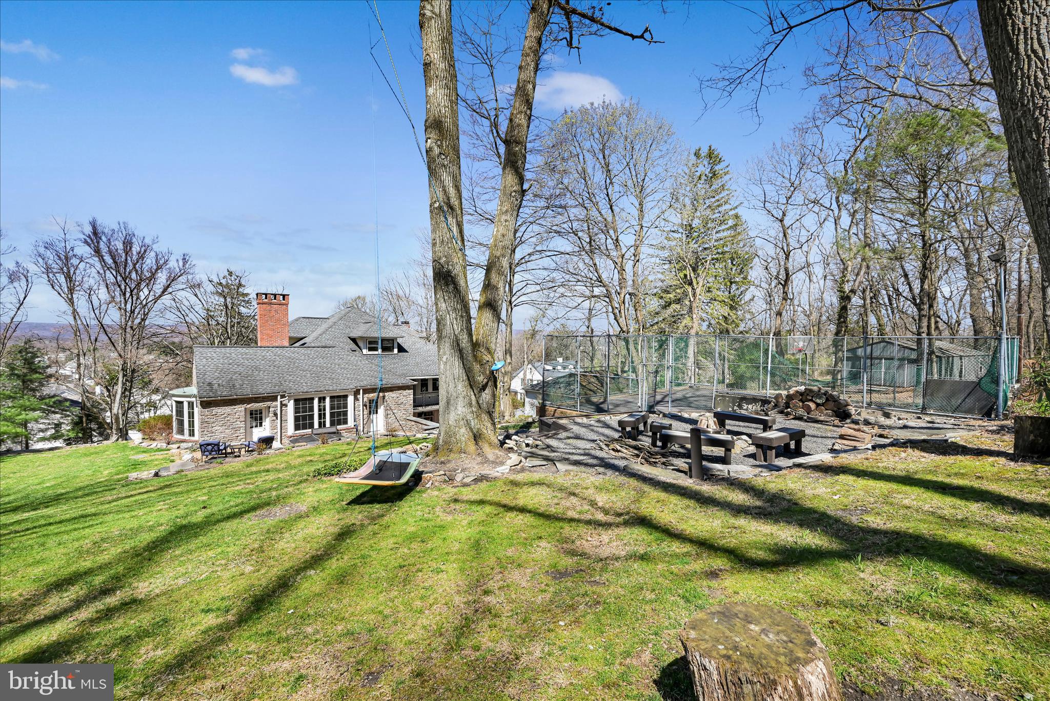 YORKVILLE - Residential