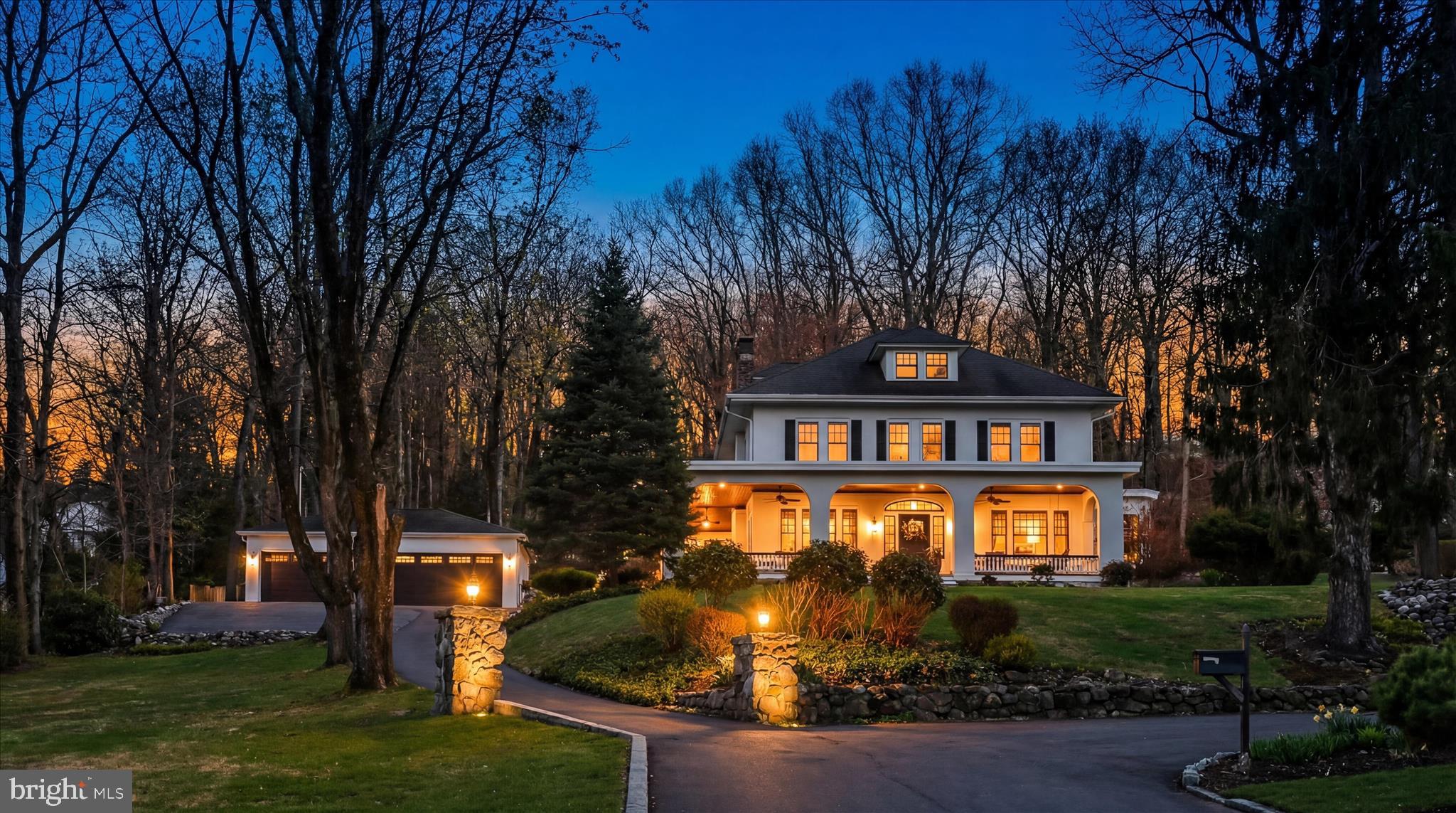 YORKVILLE - Residential