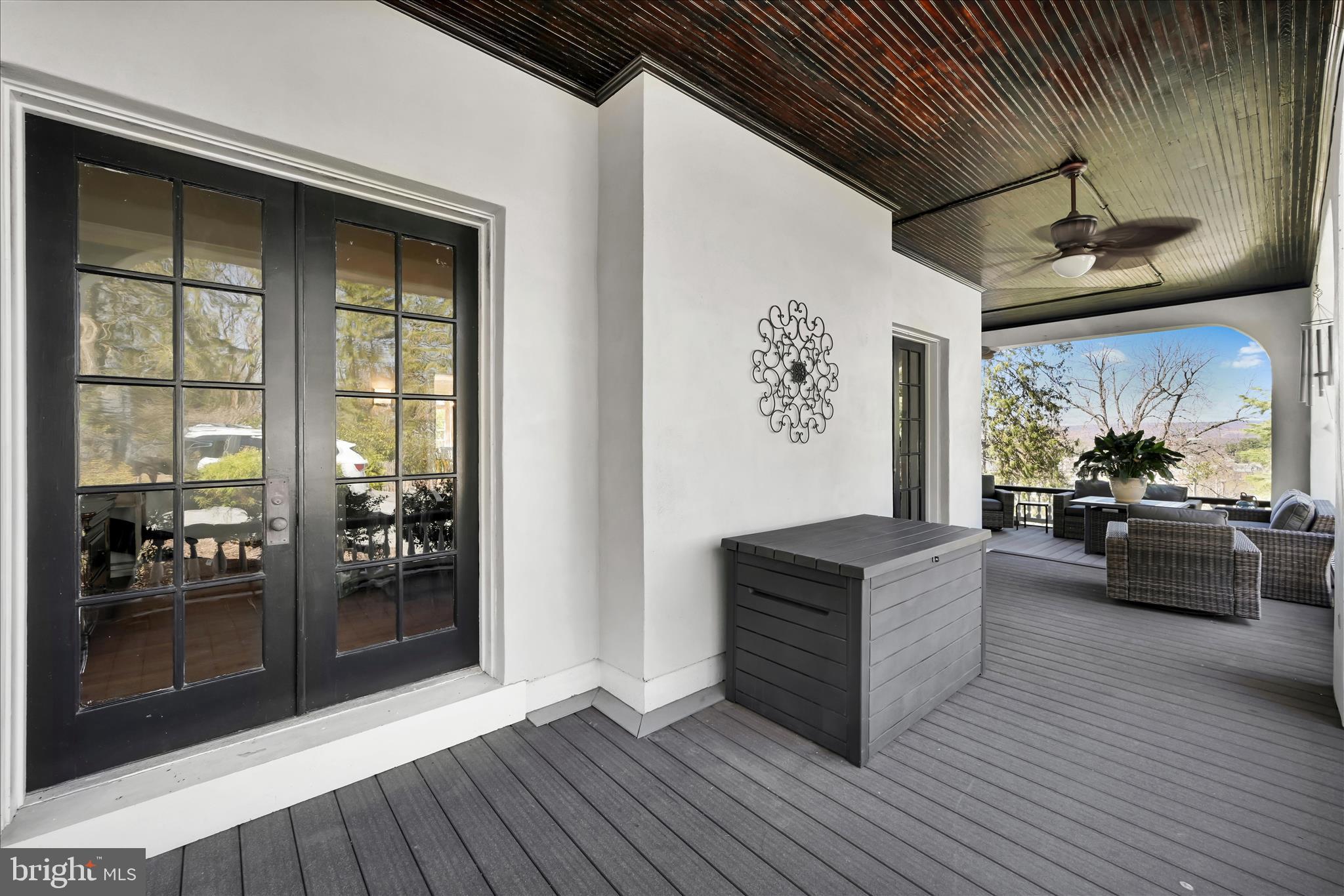 YORKVILLE - Residential