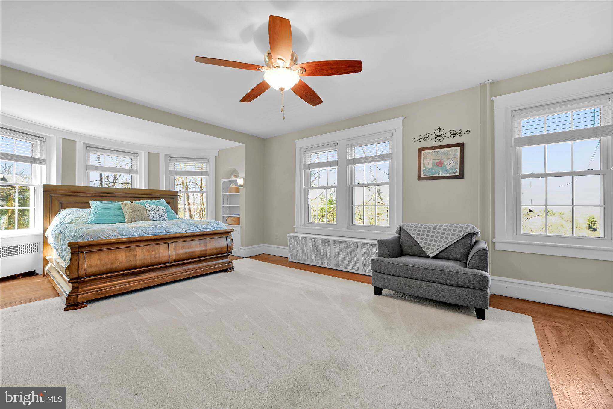 YORKVILLE - Residential