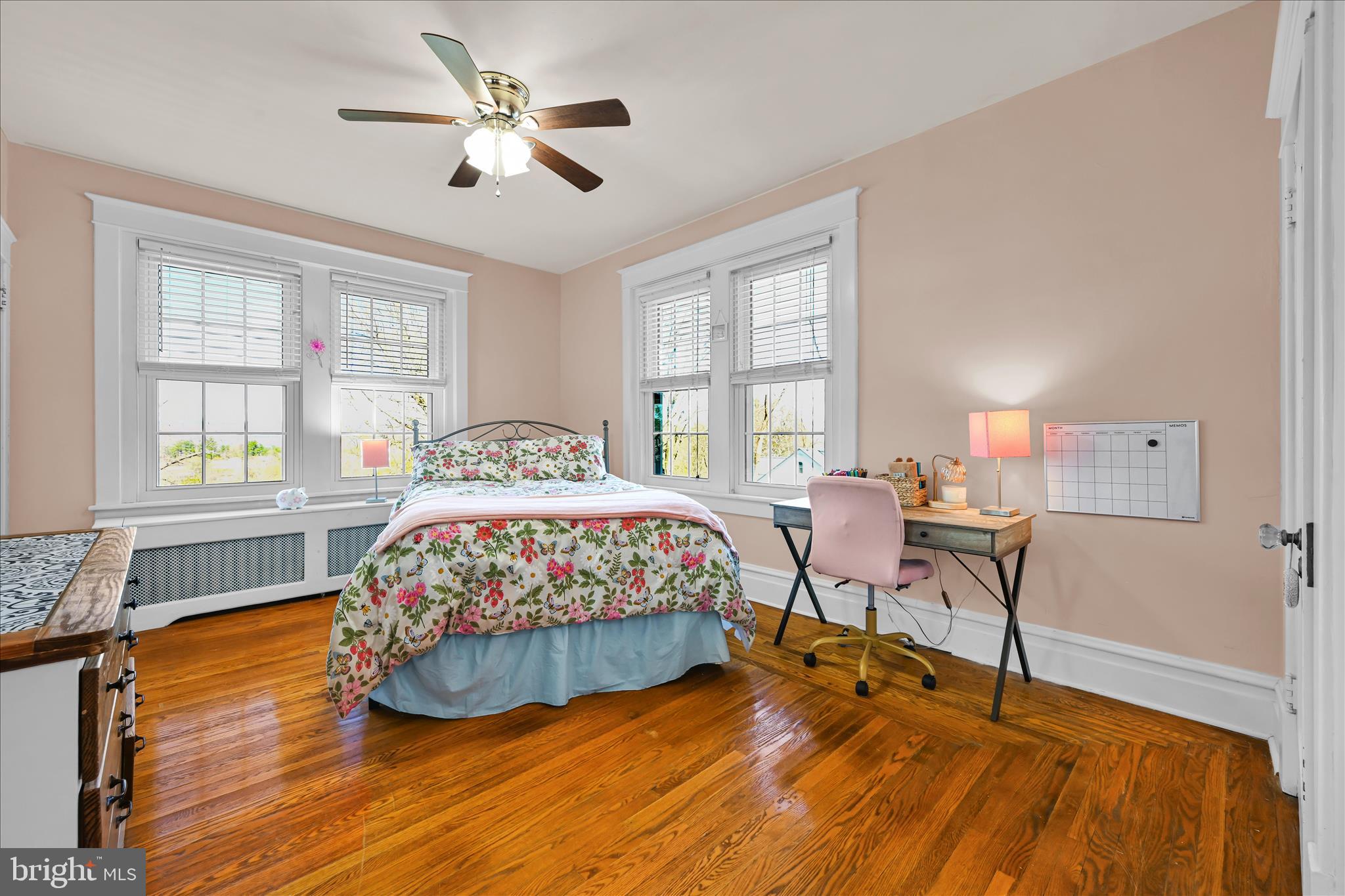 YORKVILLE - Residential