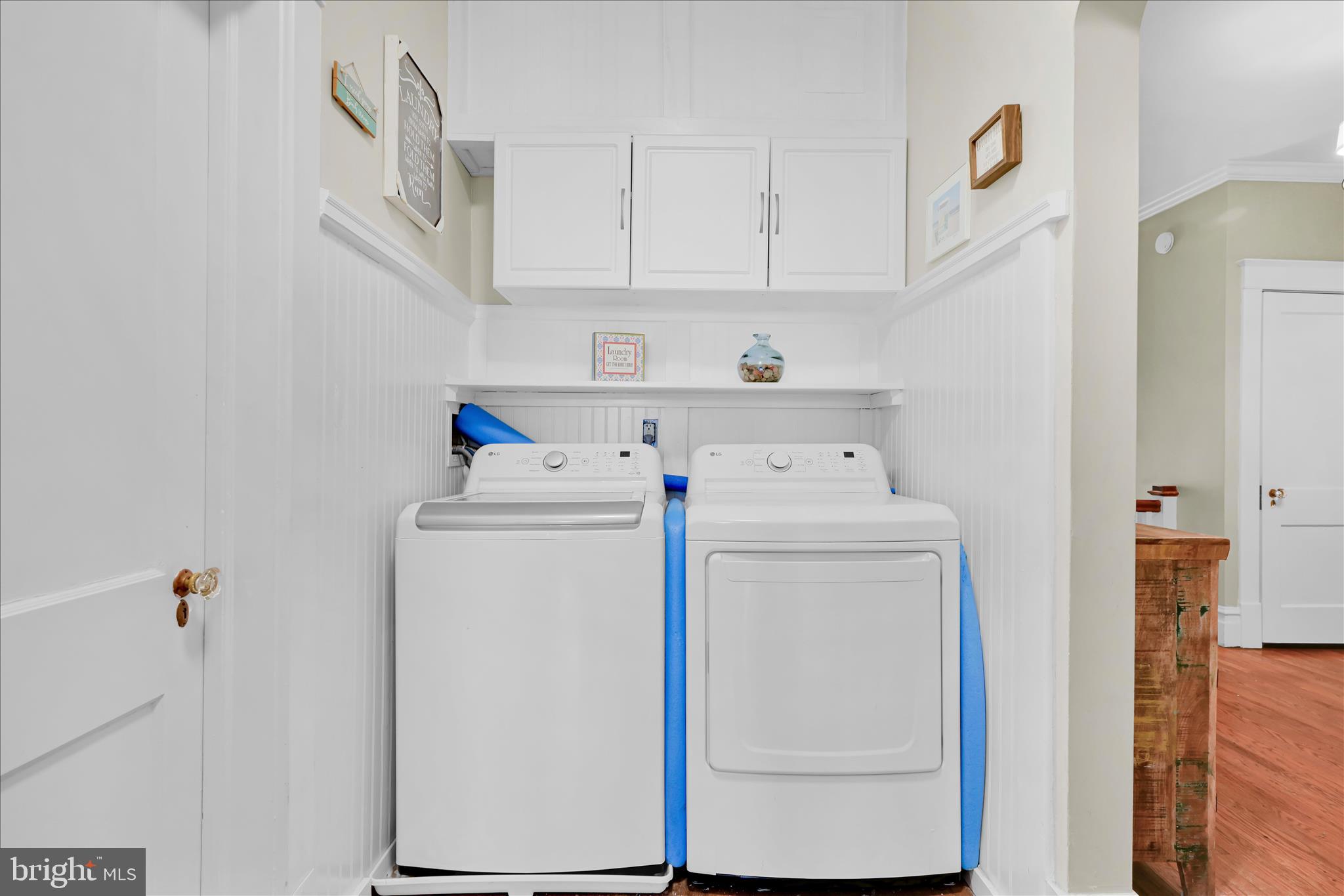 YORKVILLE - Residential