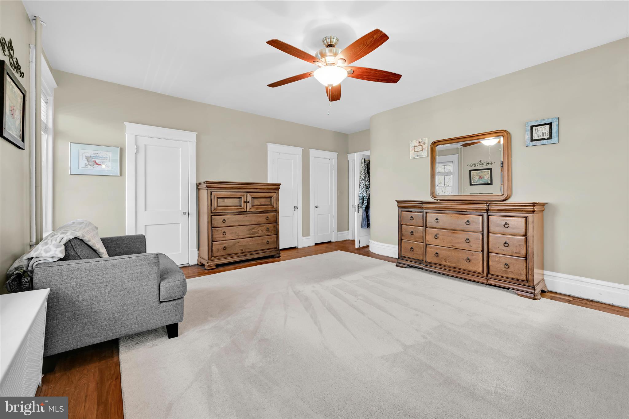 YORKVILLE - Residential