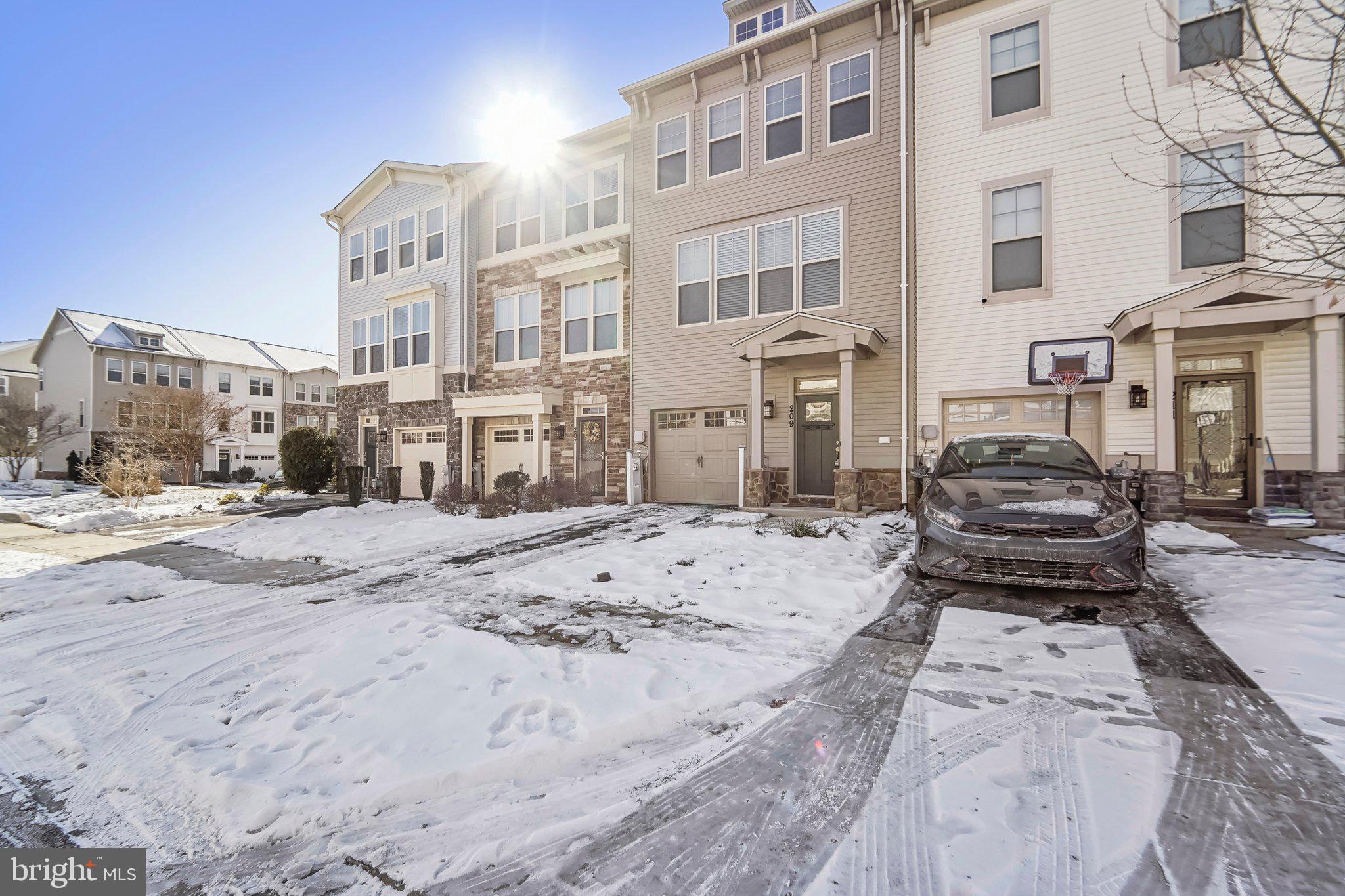 TANYARD COVE NORTH - Residential