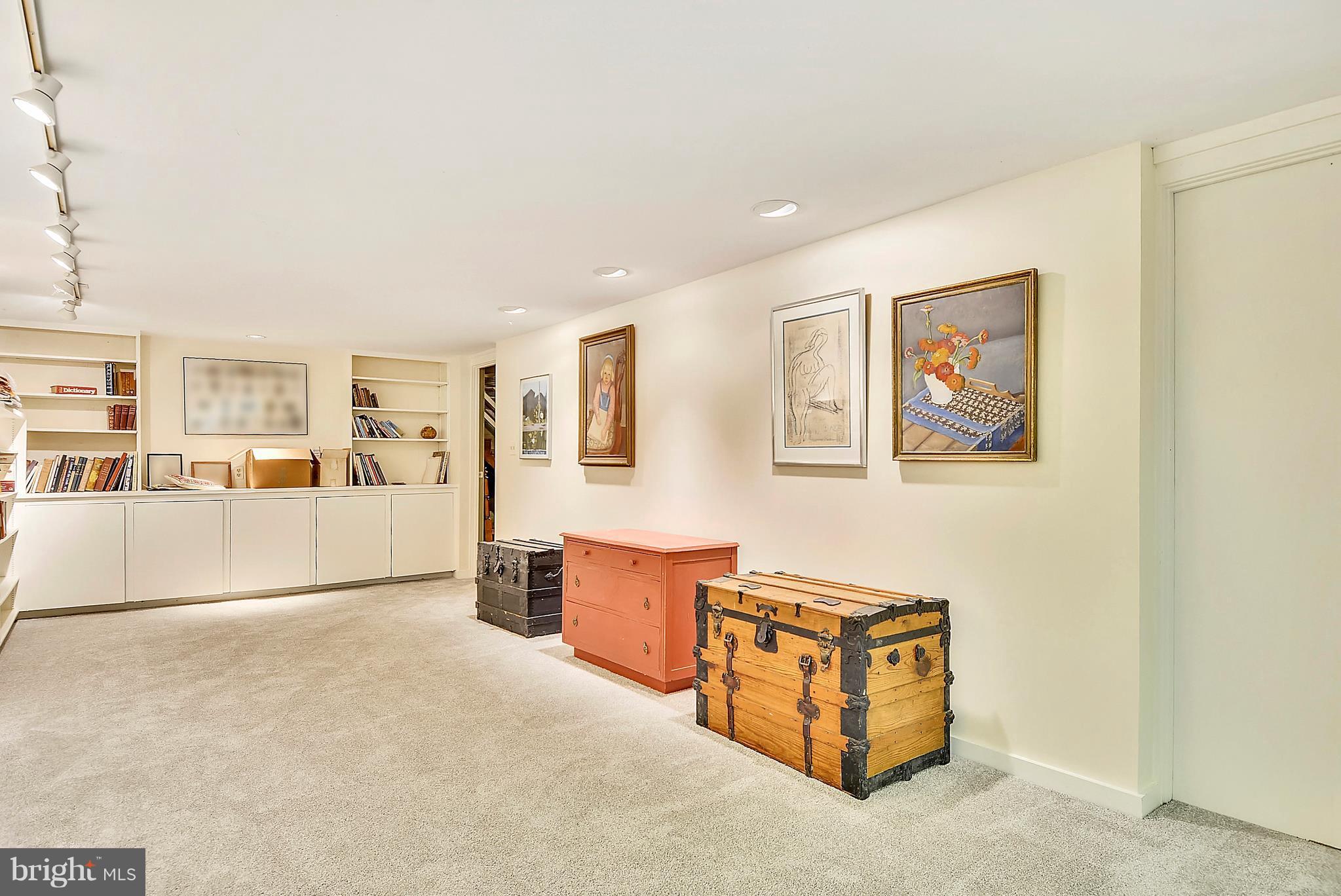 GREENSPRING VALLEY - Residential