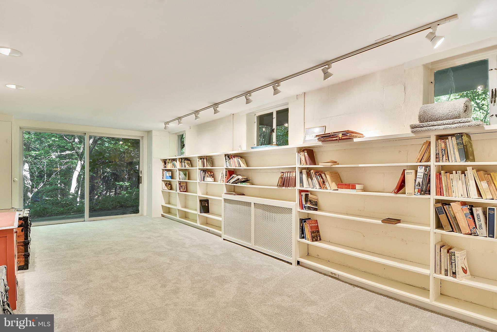 GREENSPRING VALLEY - Residential