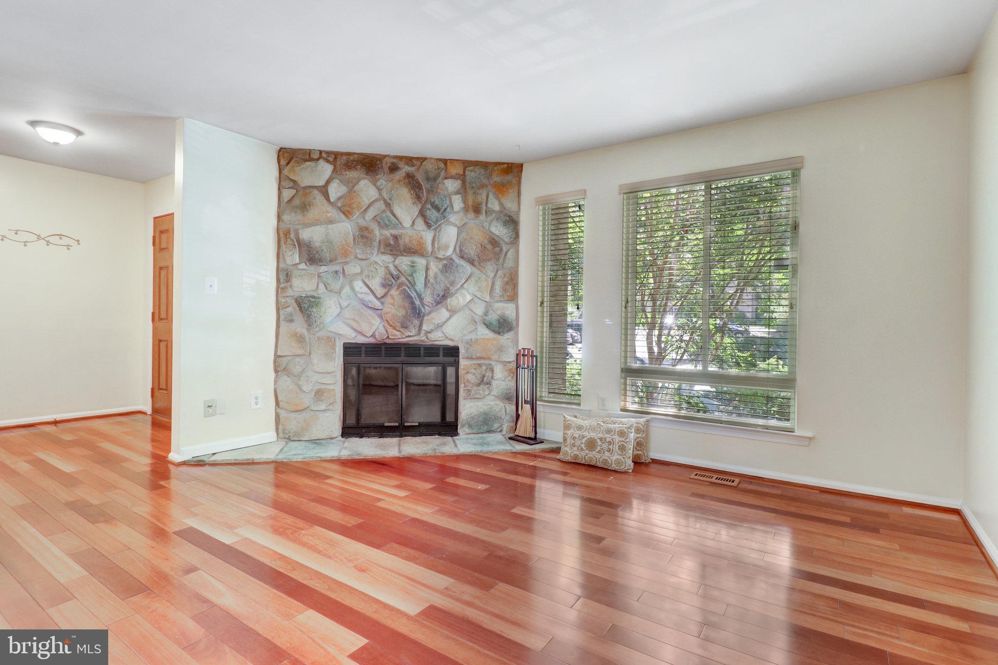 BURKE CENTRE - Residential Lease