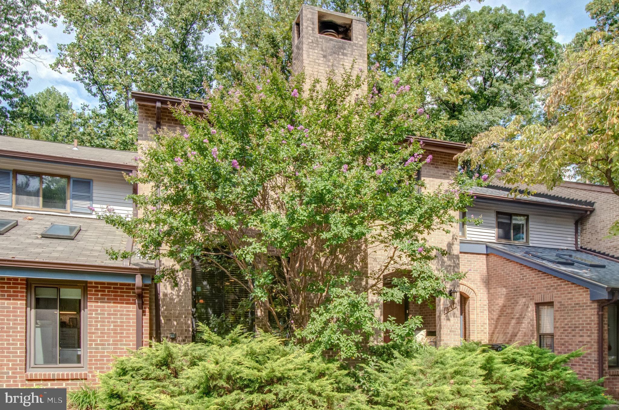 5707 WATERS EDGE LANDING COURT