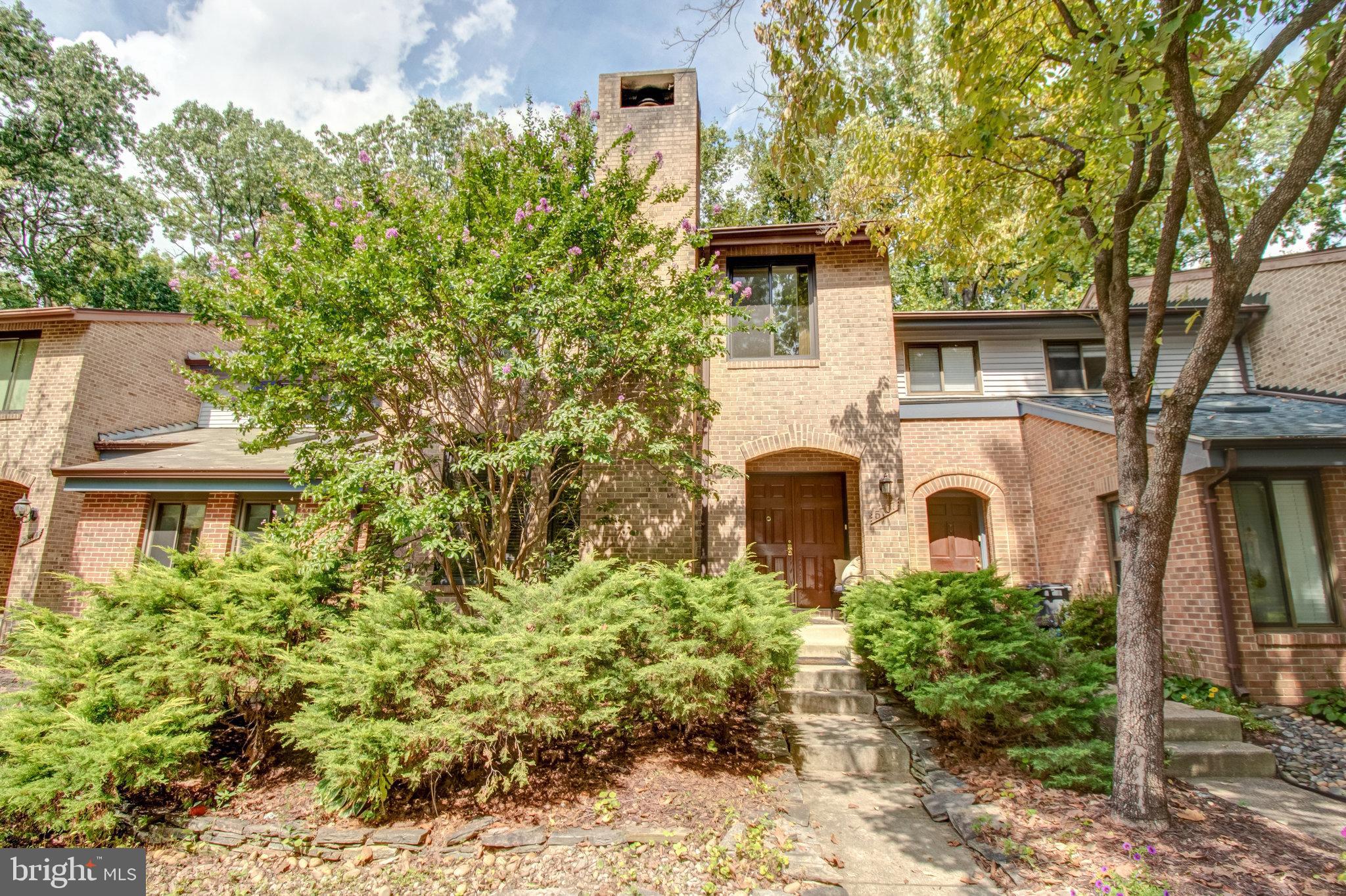 BURKE CENTRE - Residential Lease