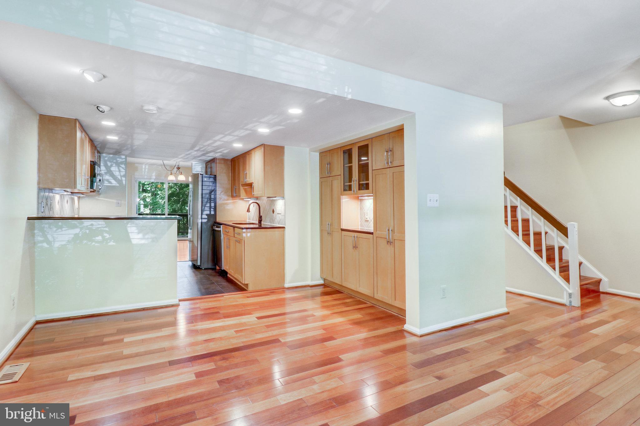 BURKE CENTRE - Residential Lease