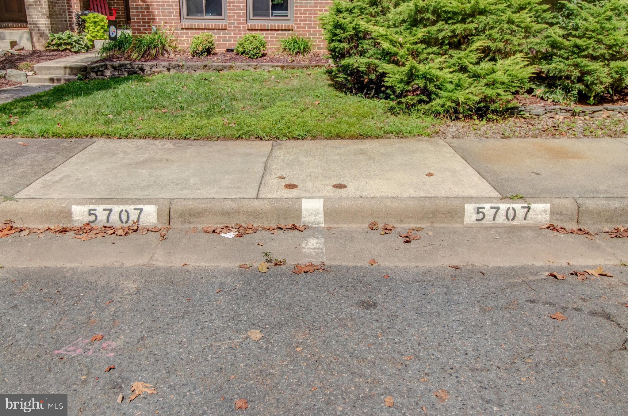 BURKE CENTRE - Residential Lease