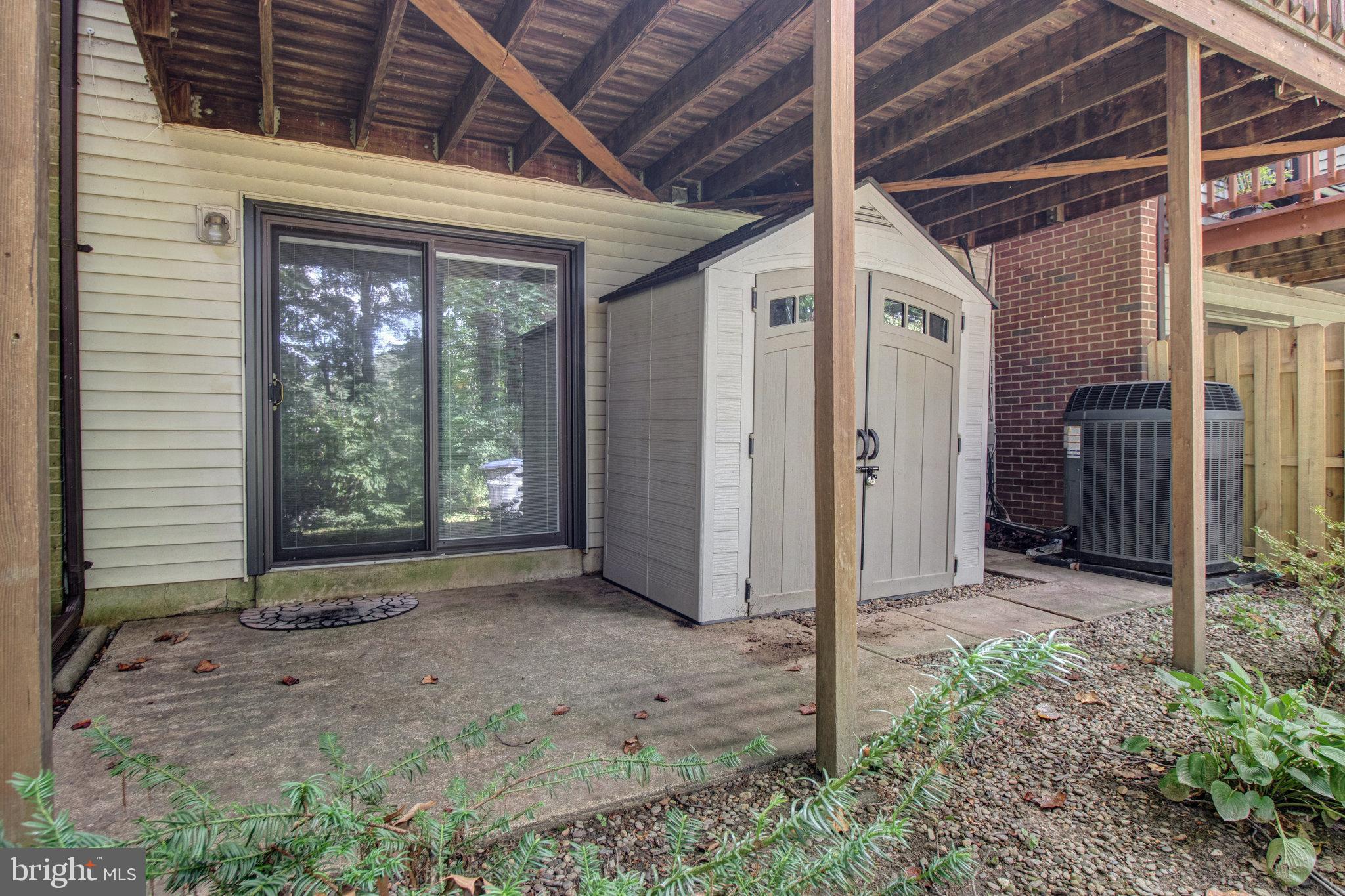 BURKE CENTRE - Residential Lease