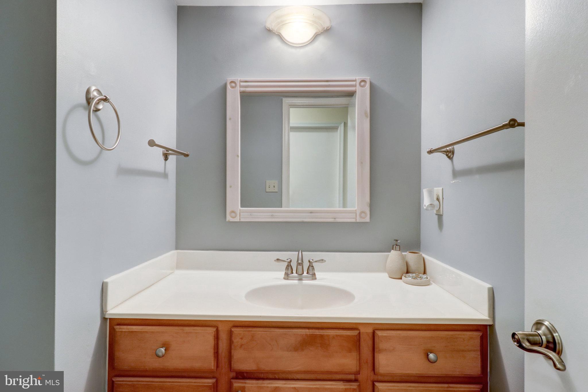 BURKE CENTRE - Residential Lease