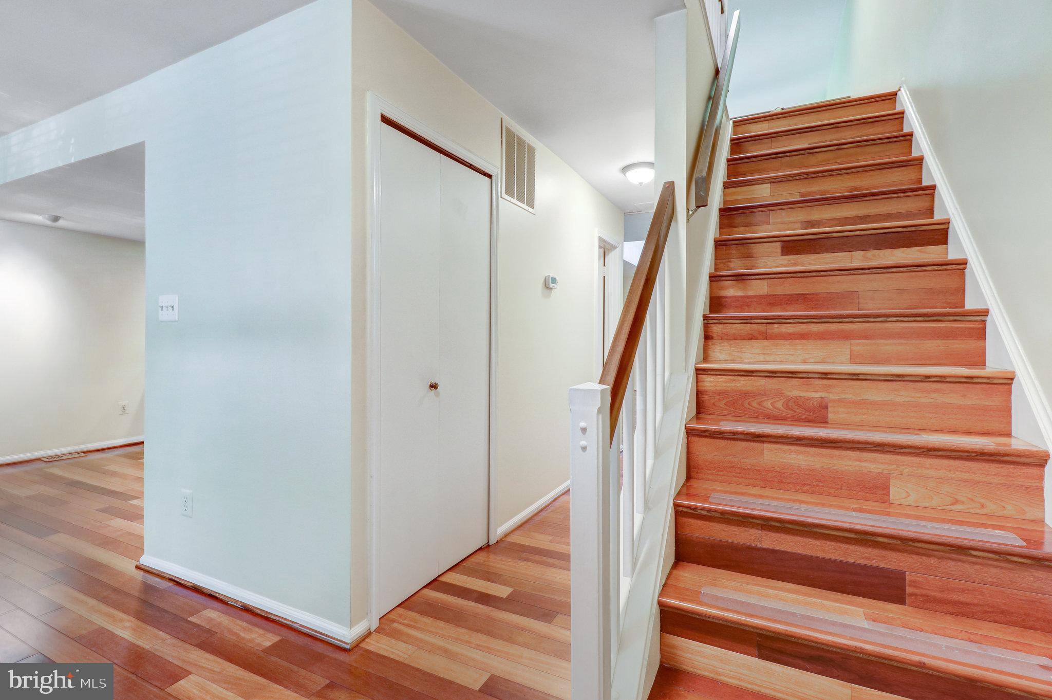 BURKE CENTRE - Residential Lease